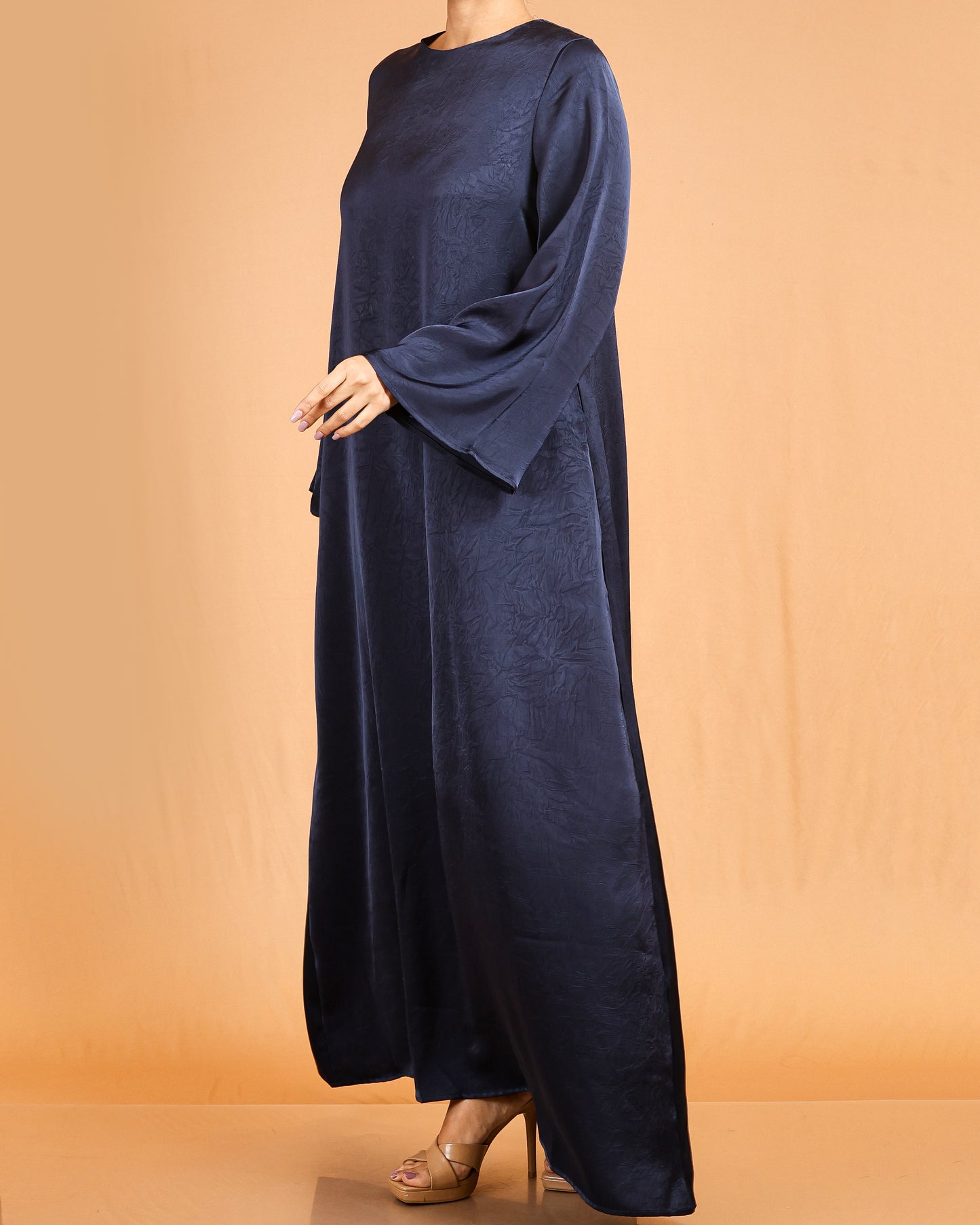 Luxe Soft-Silk Abaya – Navy Blue
