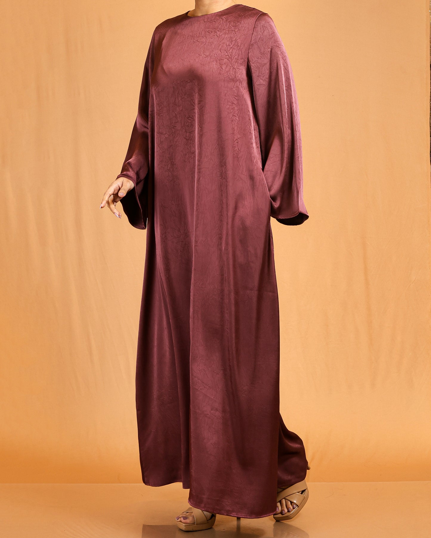 Luxe Soft-Silk Abaya – Maroon
