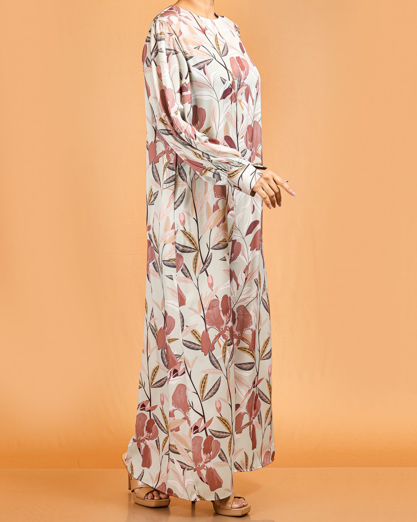 Soft Floral Flow Abaya – Rose Mix