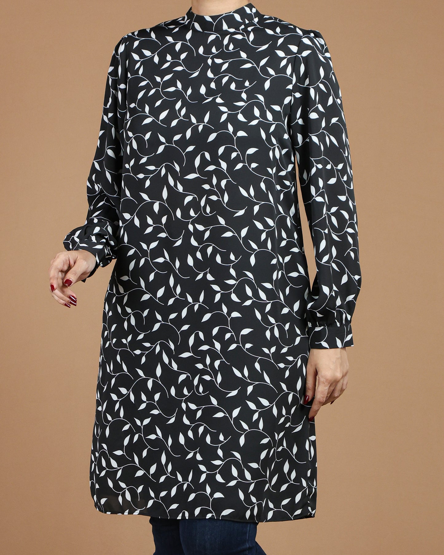 Leaf-Print Long Top with Pockets