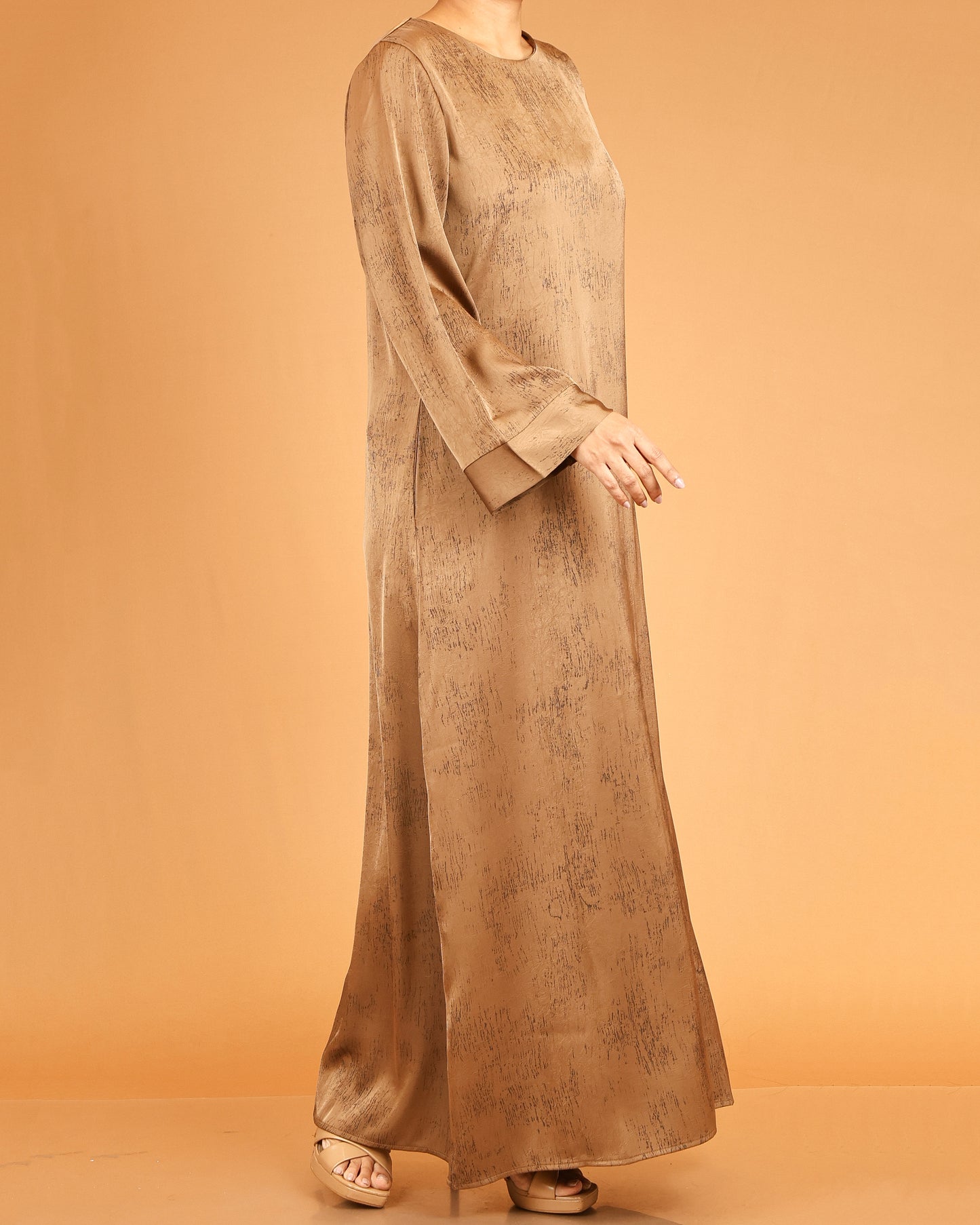 Sahara Dune Textured Flow Abaya