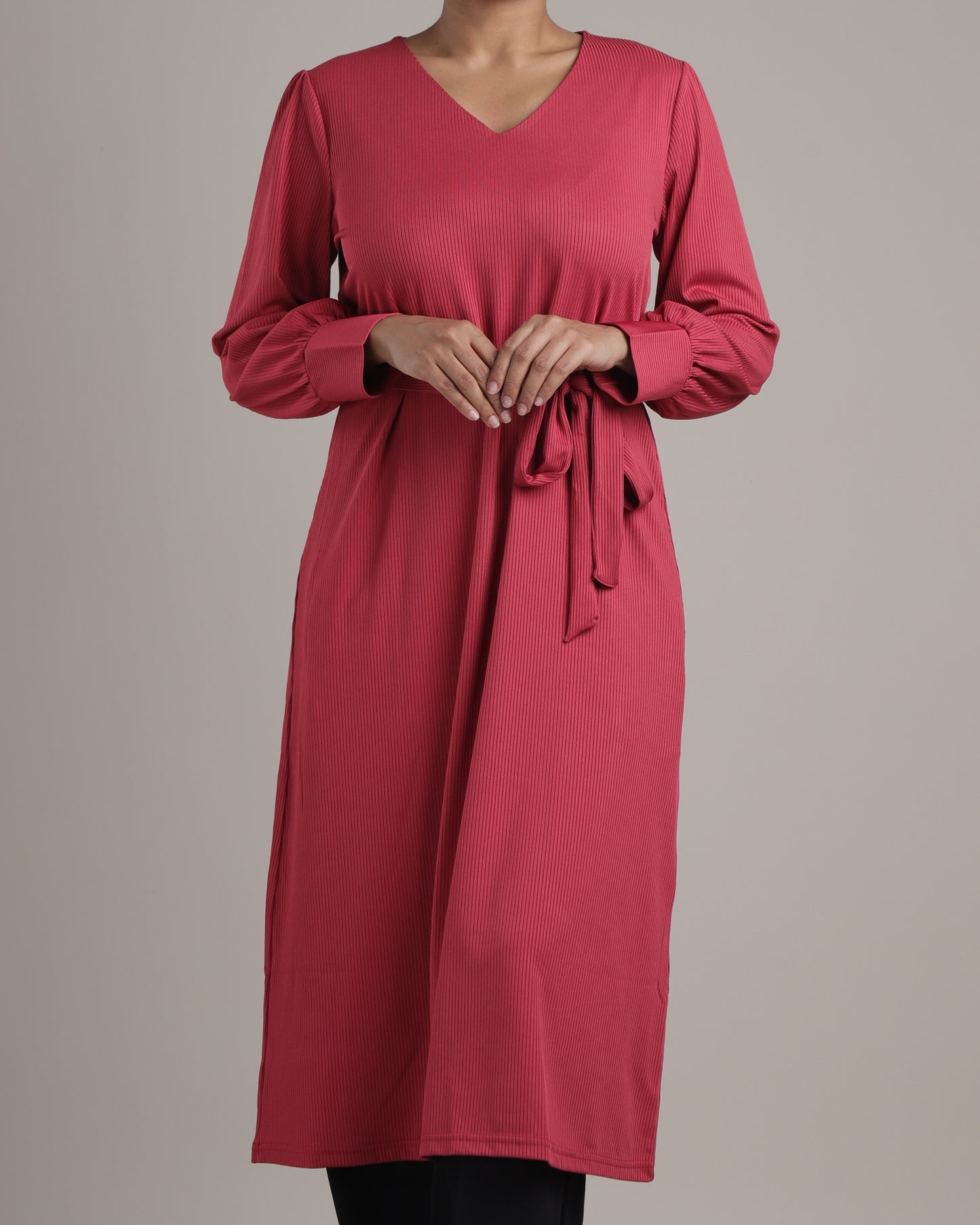 Casual Deep V-Neck Long Sleeve Top – Sleek & Comfortable Fit