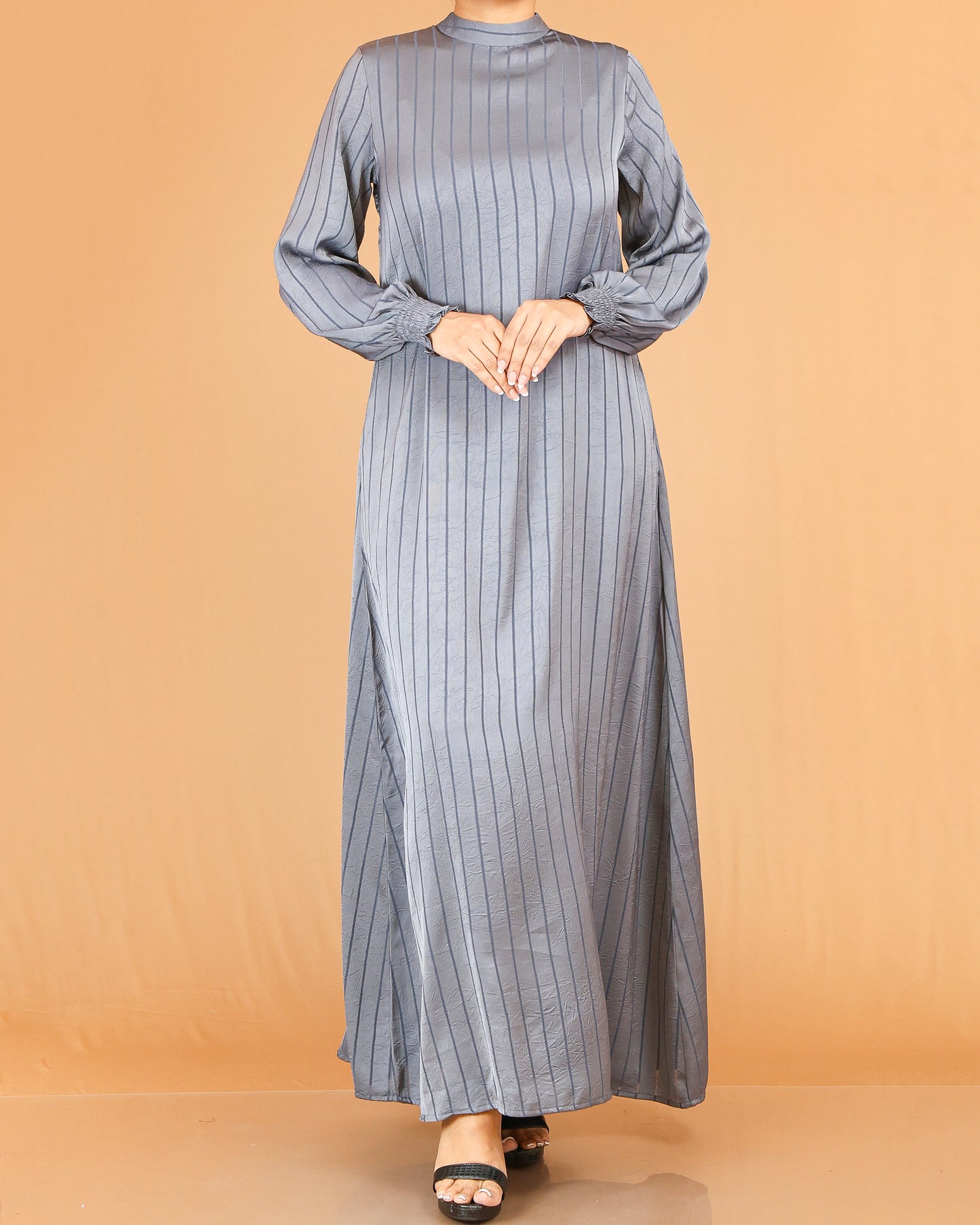 Grey Textured Stripe Abaya with Gathered Sleeves