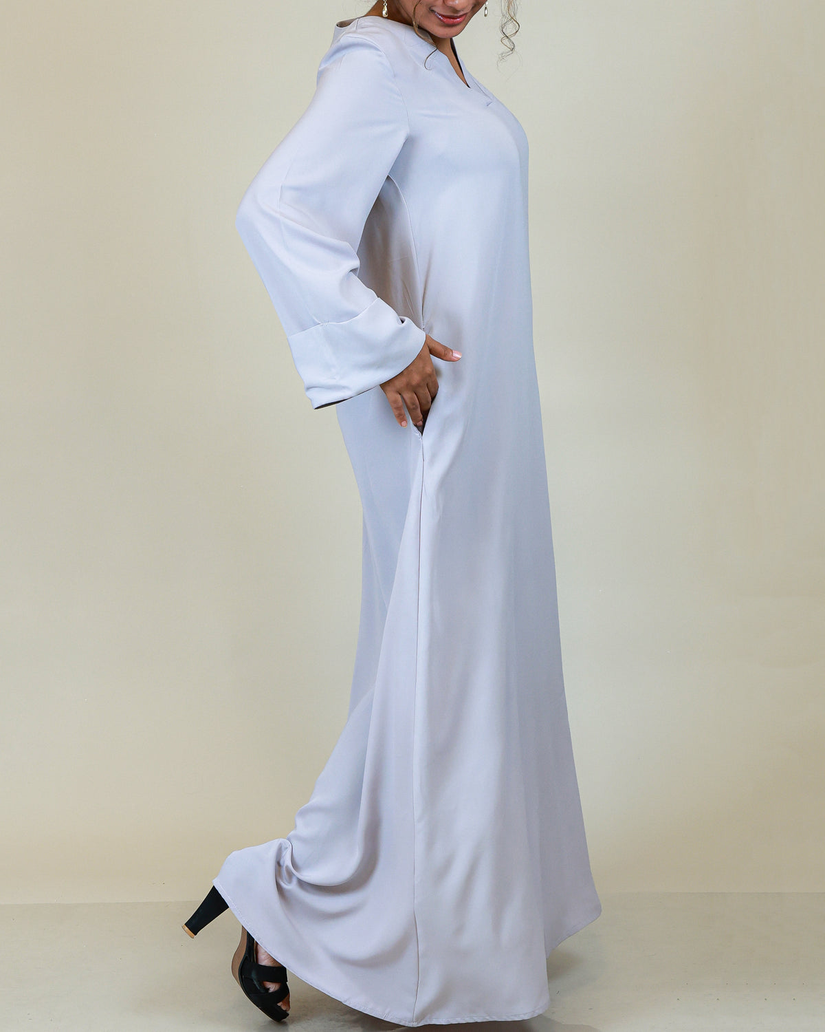 Pearl Mist Grace Abaya