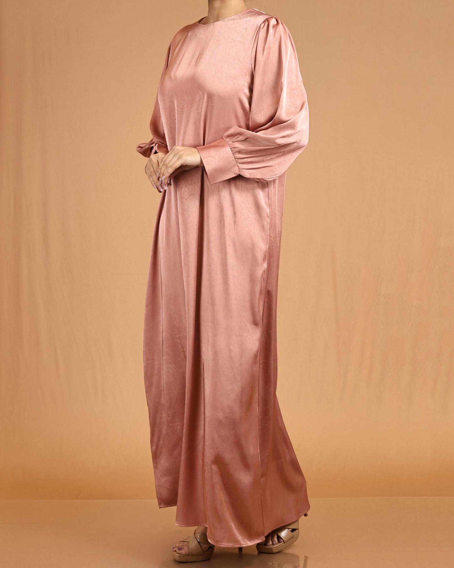 Luxe Soft-Silk Abaya – Rose Blush