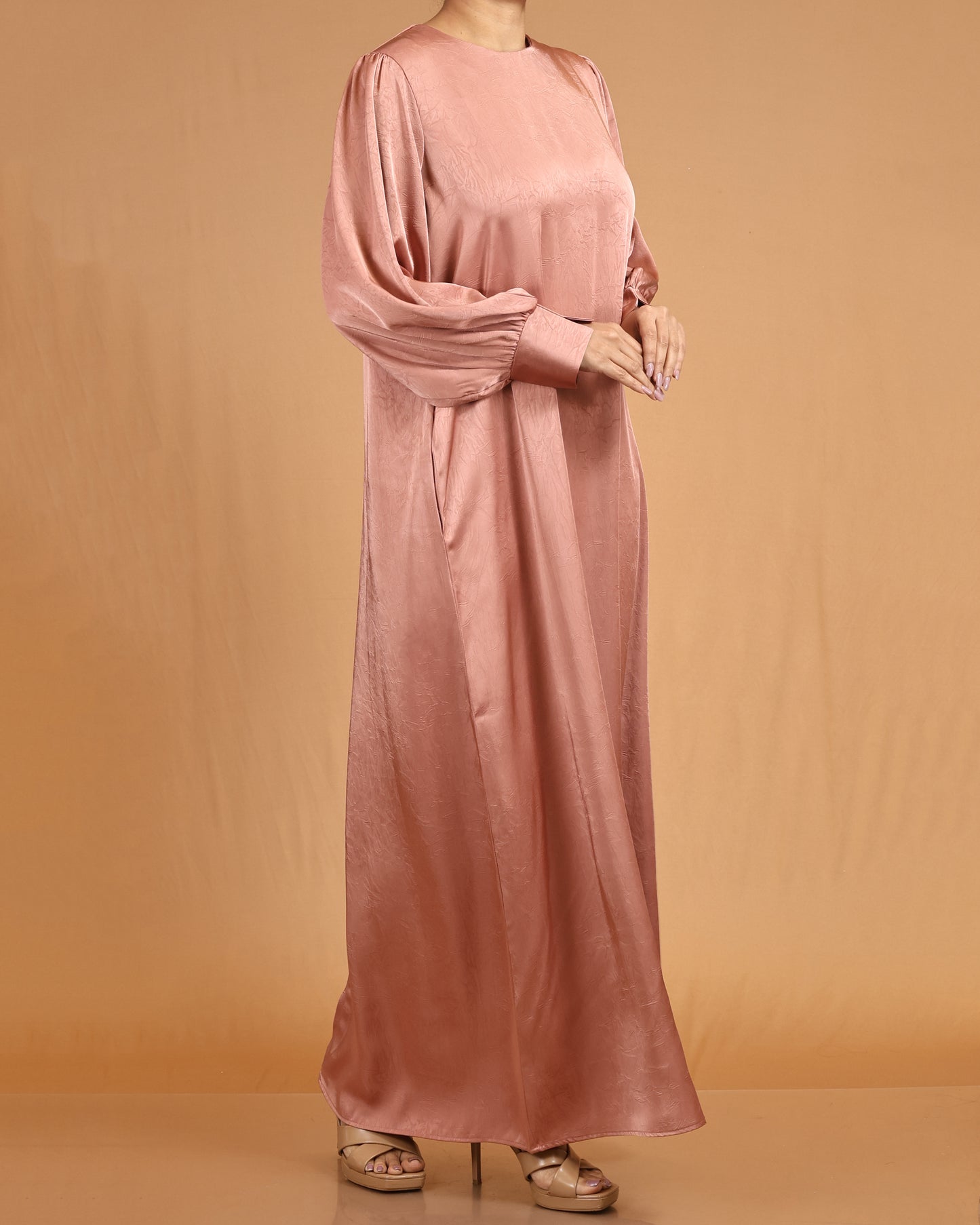 Luxe Soft-Silk Abaya – Rose Blush