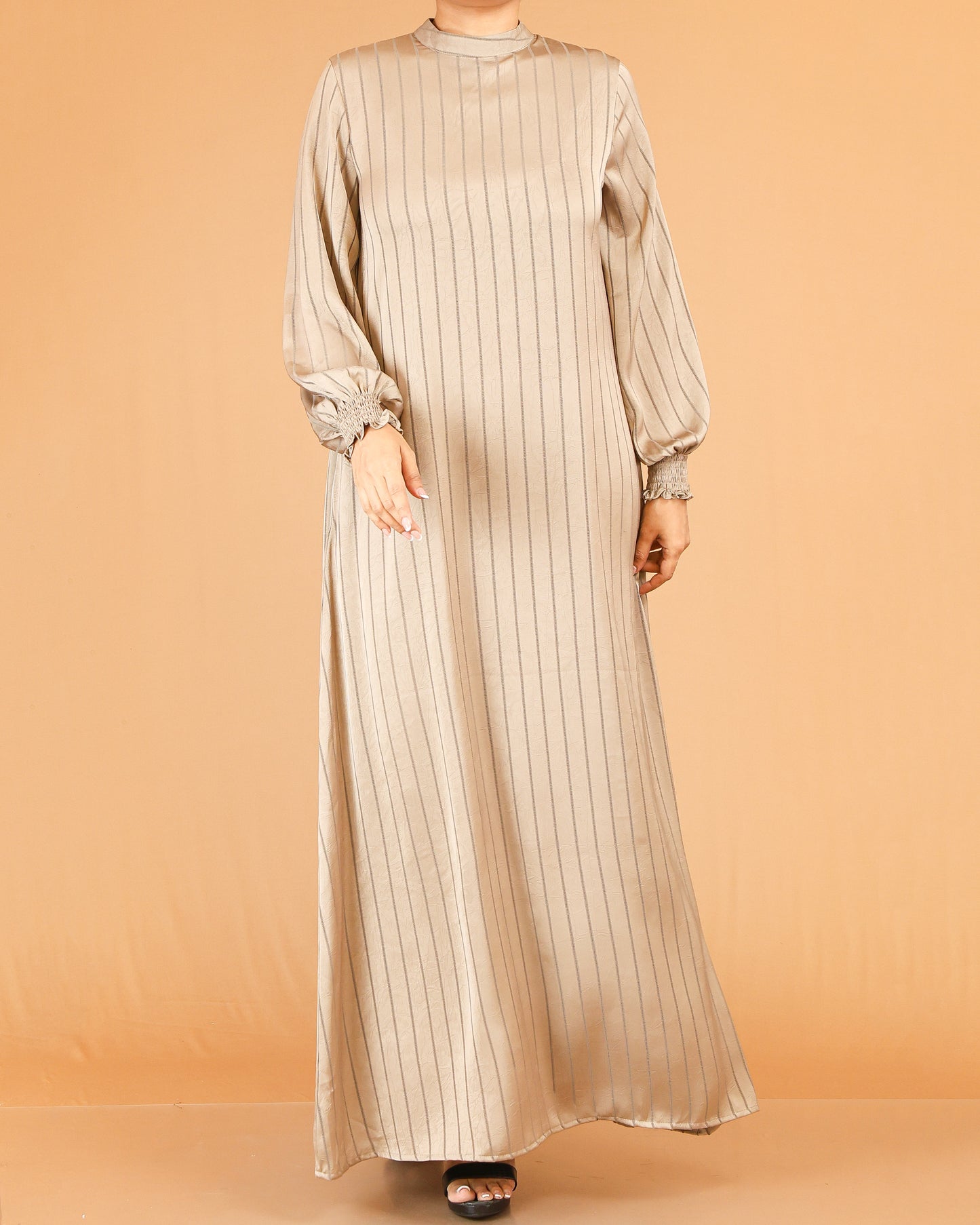 Beige Textured Stripe Abaya with Gathered Sleeves