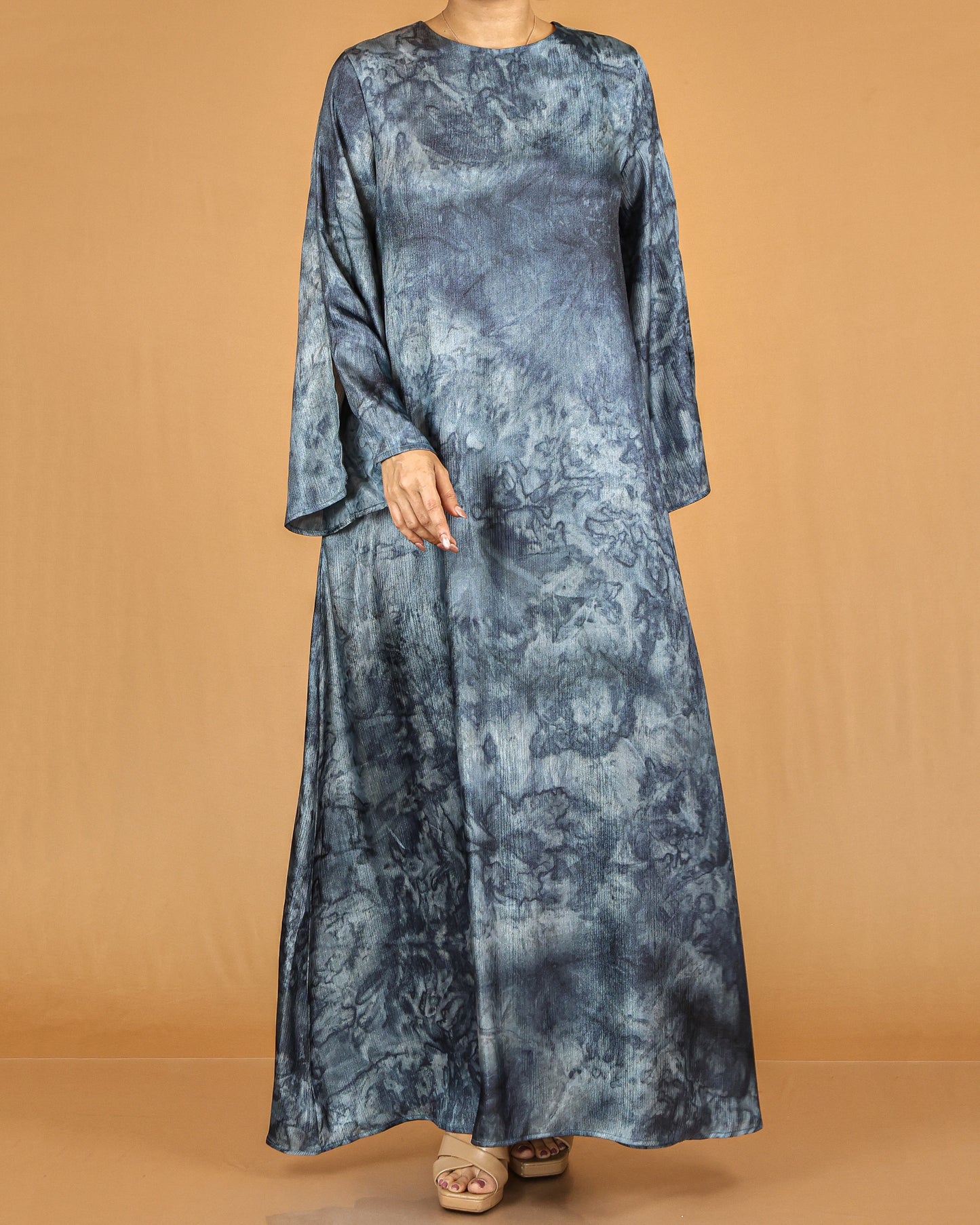 Deep Blue Marble Print Flow Abaya with Relaxed Sleeves