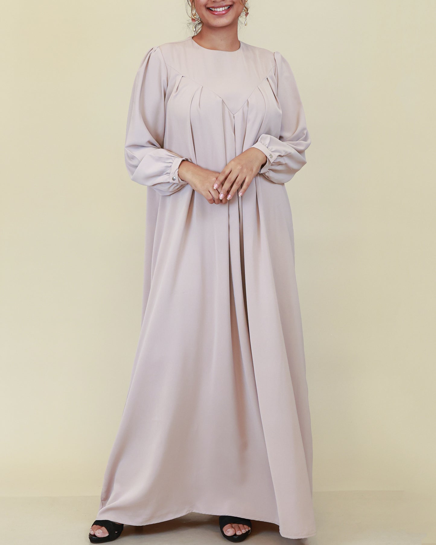 Aurelia Pleated Pearl Abaya