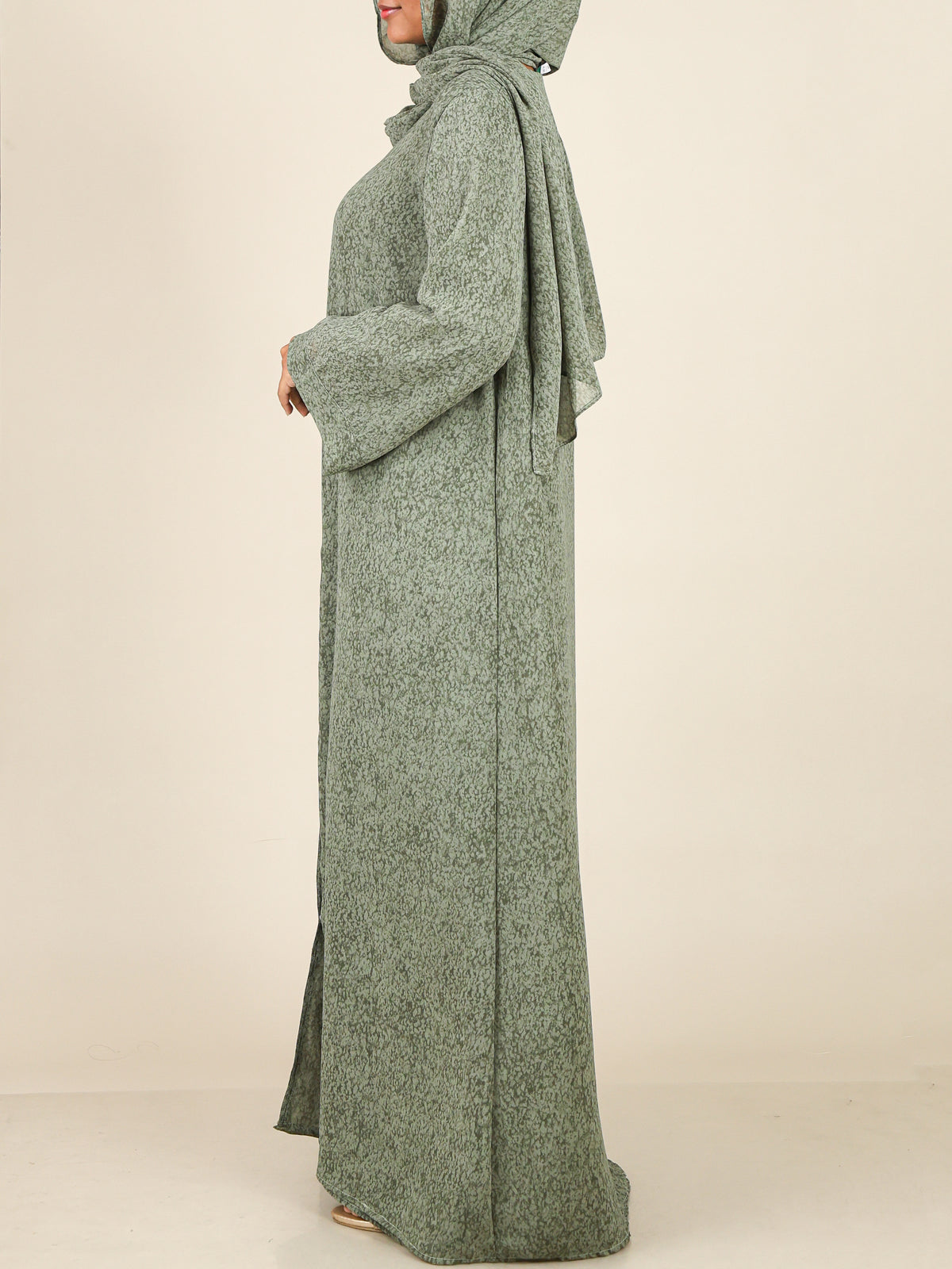 Veyra Sage Green Textured Print Abaya