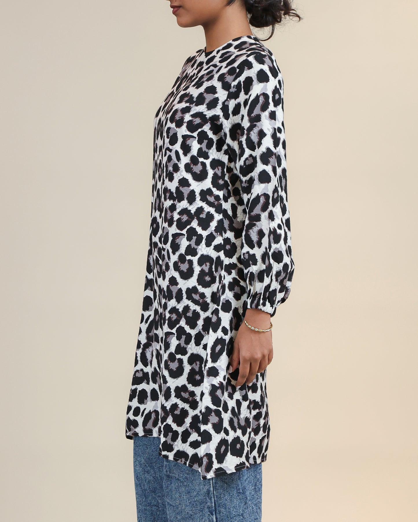 Ivory Noir Leopard Print Top