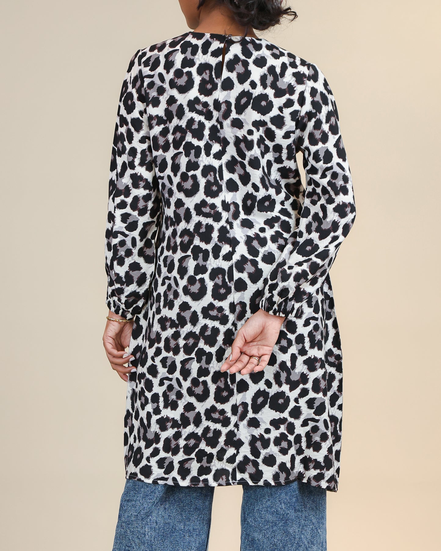 Ivory Noir Leopard Print Top
