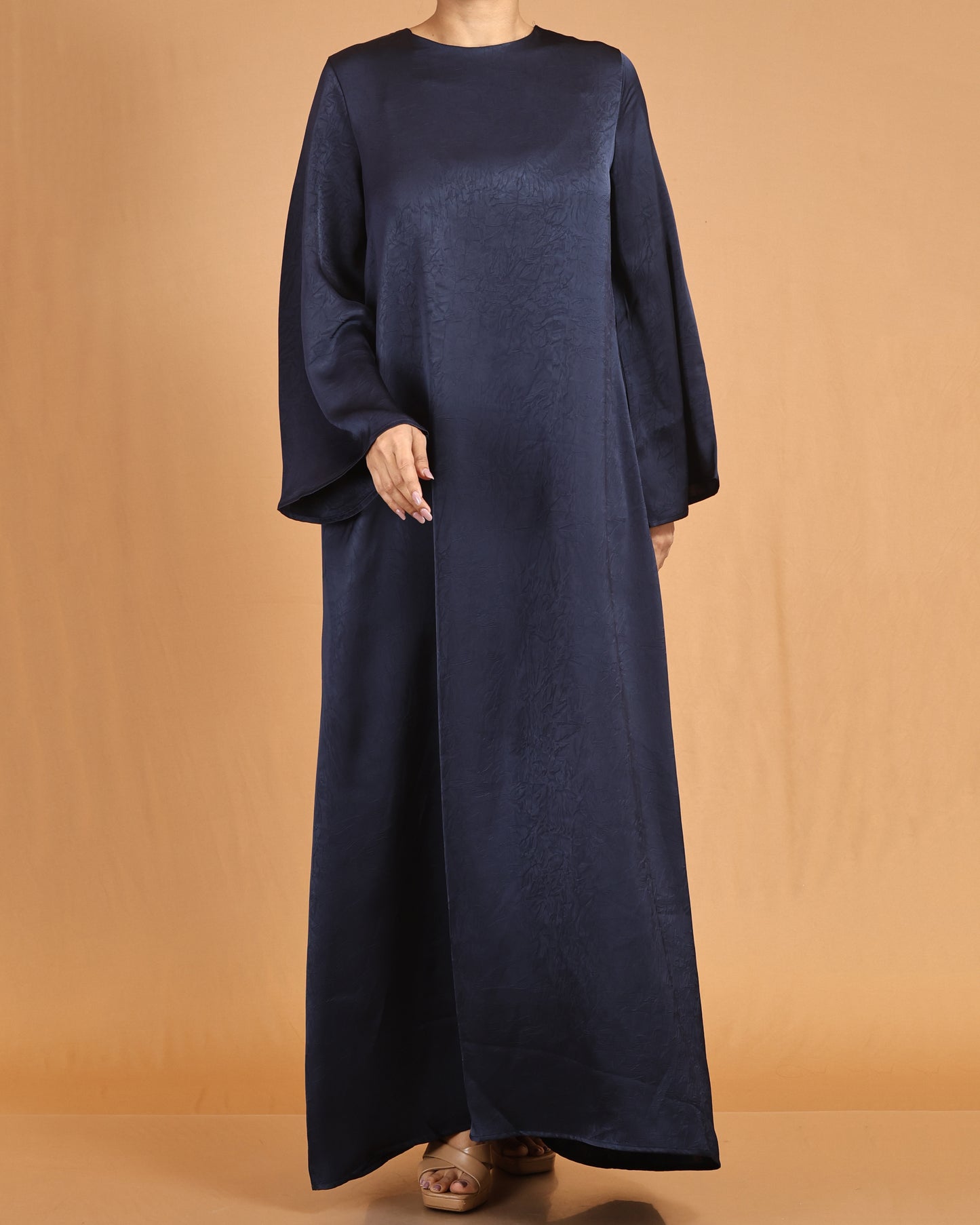 Luxe Soft-Silk Abaya – Navy Blue