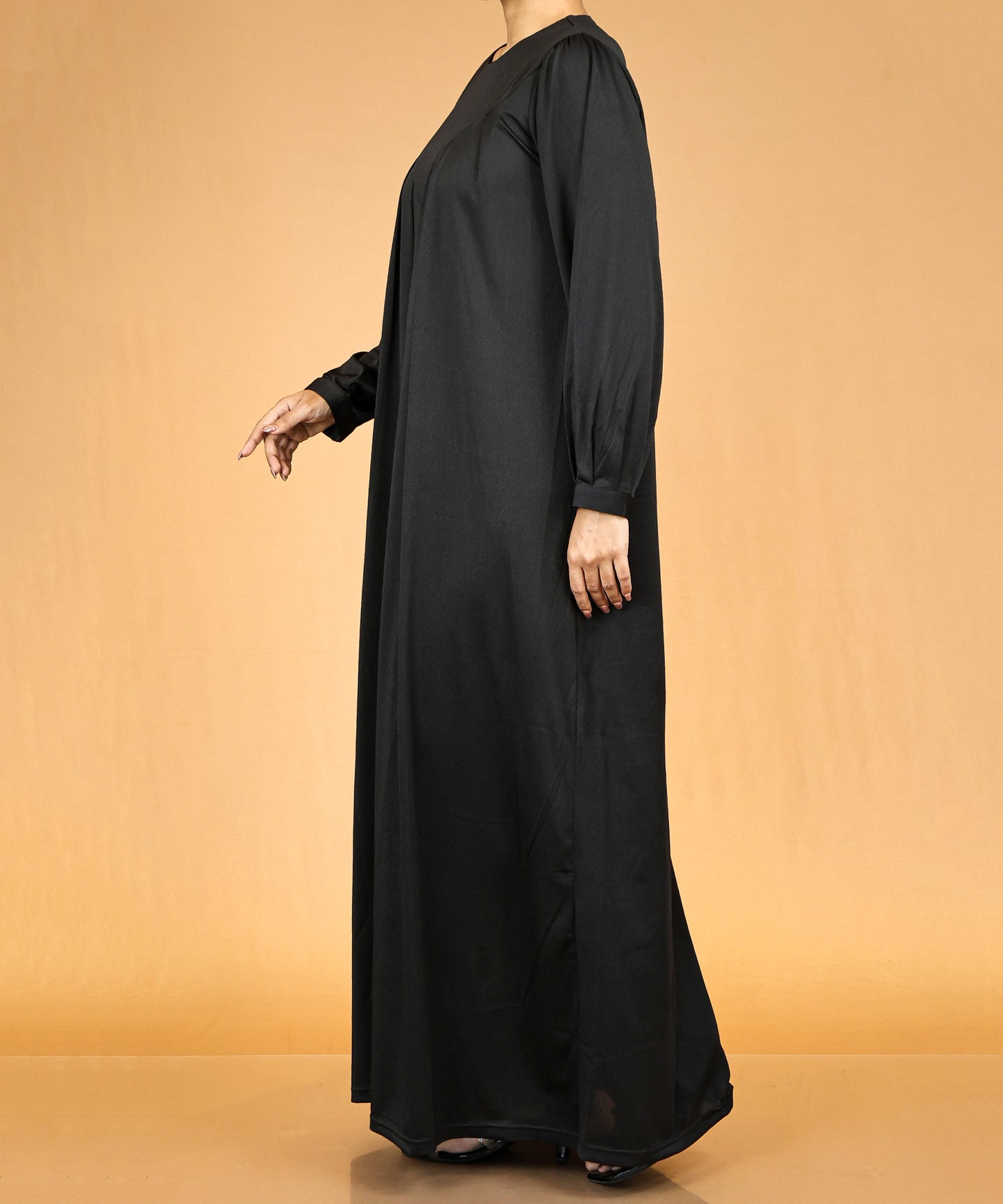 Classic Black Pleated Modest Abaya