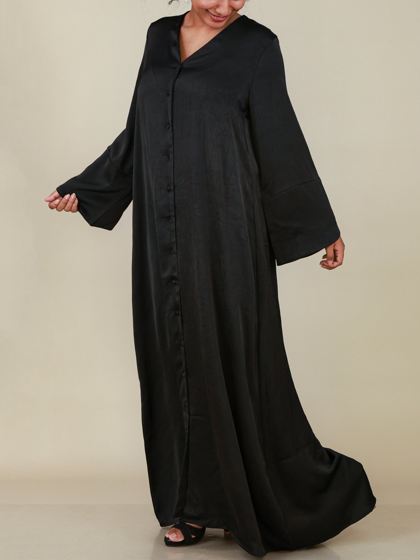 Amara Onyx Bell Sleeve Abaya