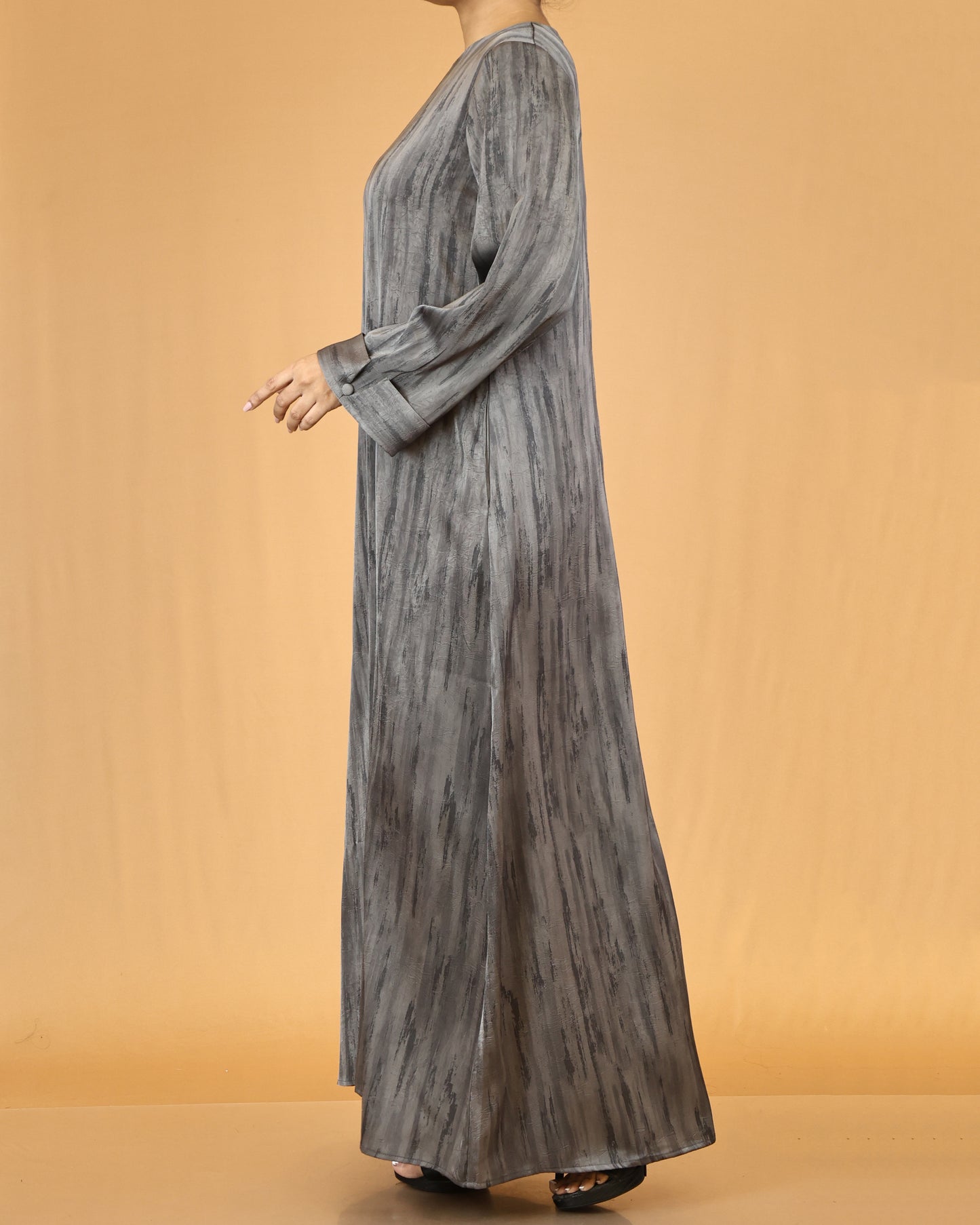 Ash Grey Textured Abaya