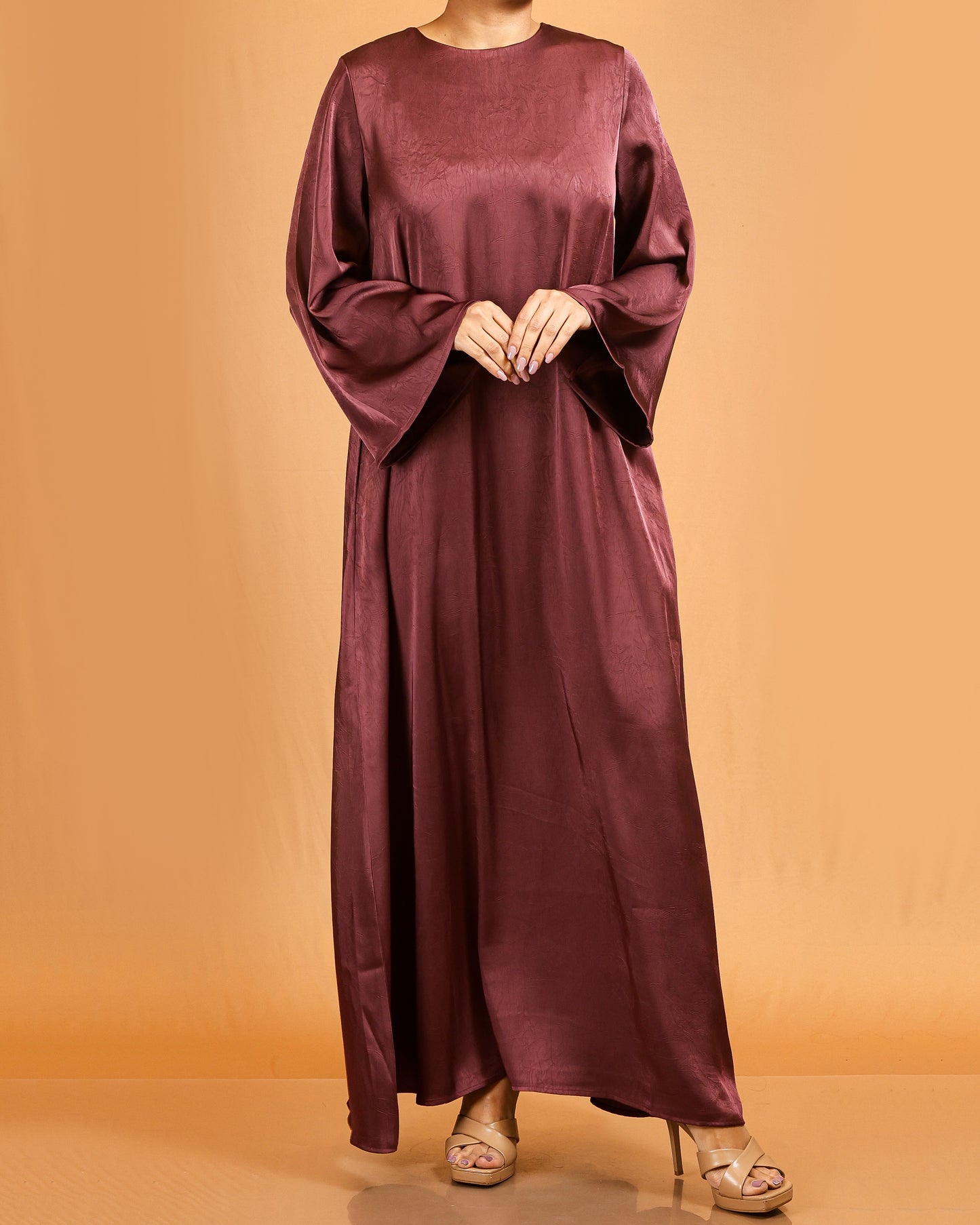 Luxe Soft-Silk Abaya – Maroon