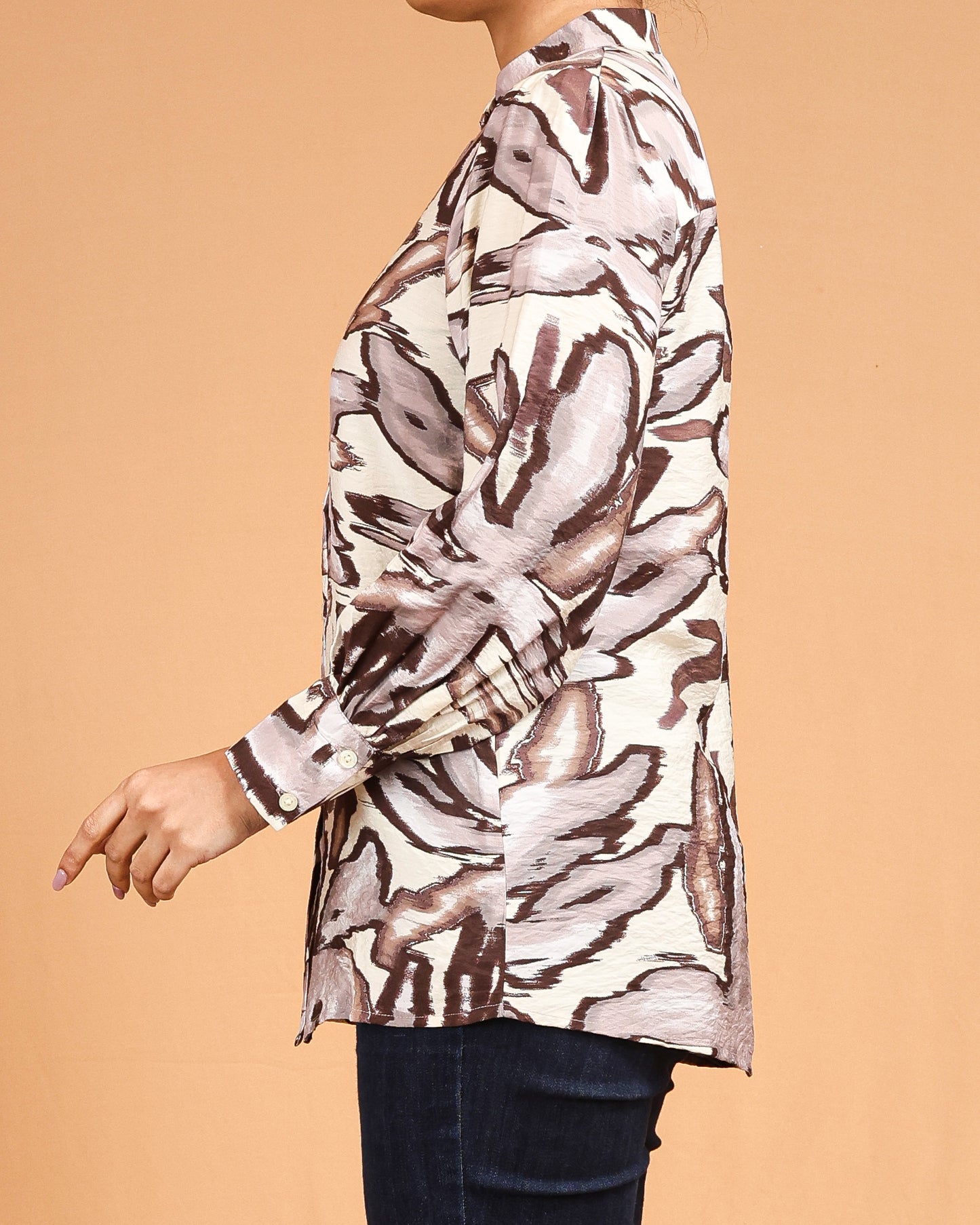 Abstract Bloom Button-Front Top – Mocha Brown