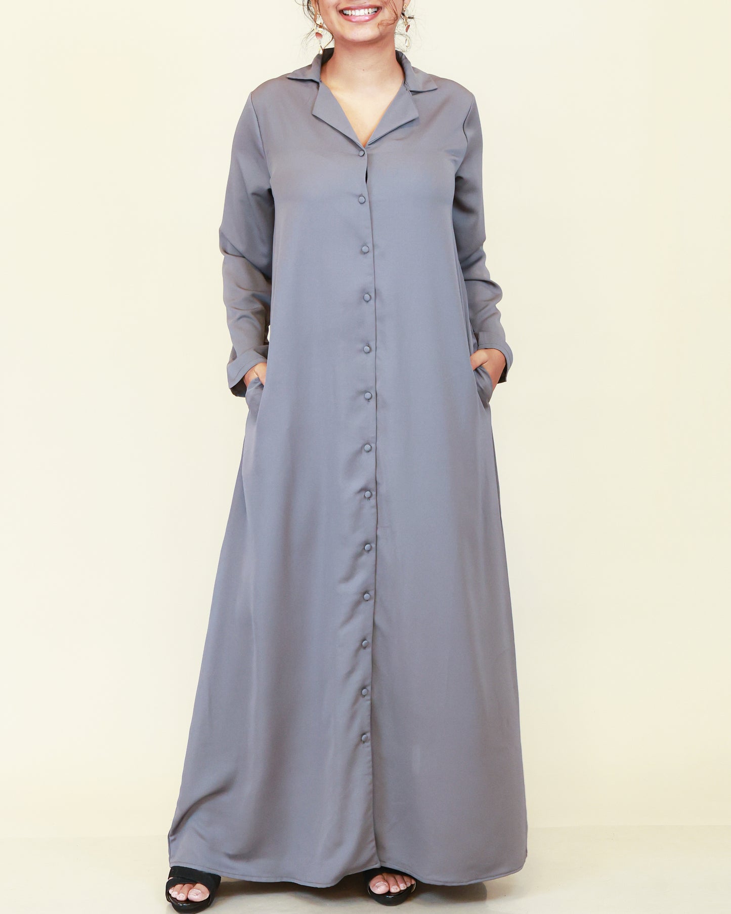 Silver Mist Avenue Abaya