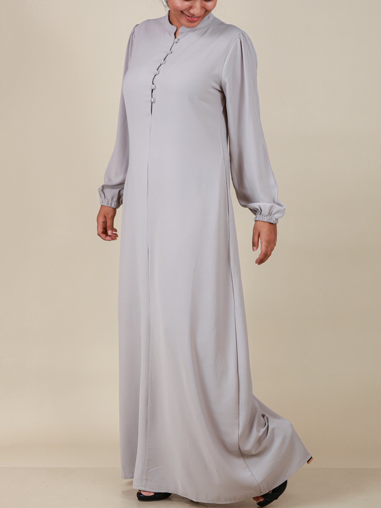 Elara Silver Mist Button Detail Abaya