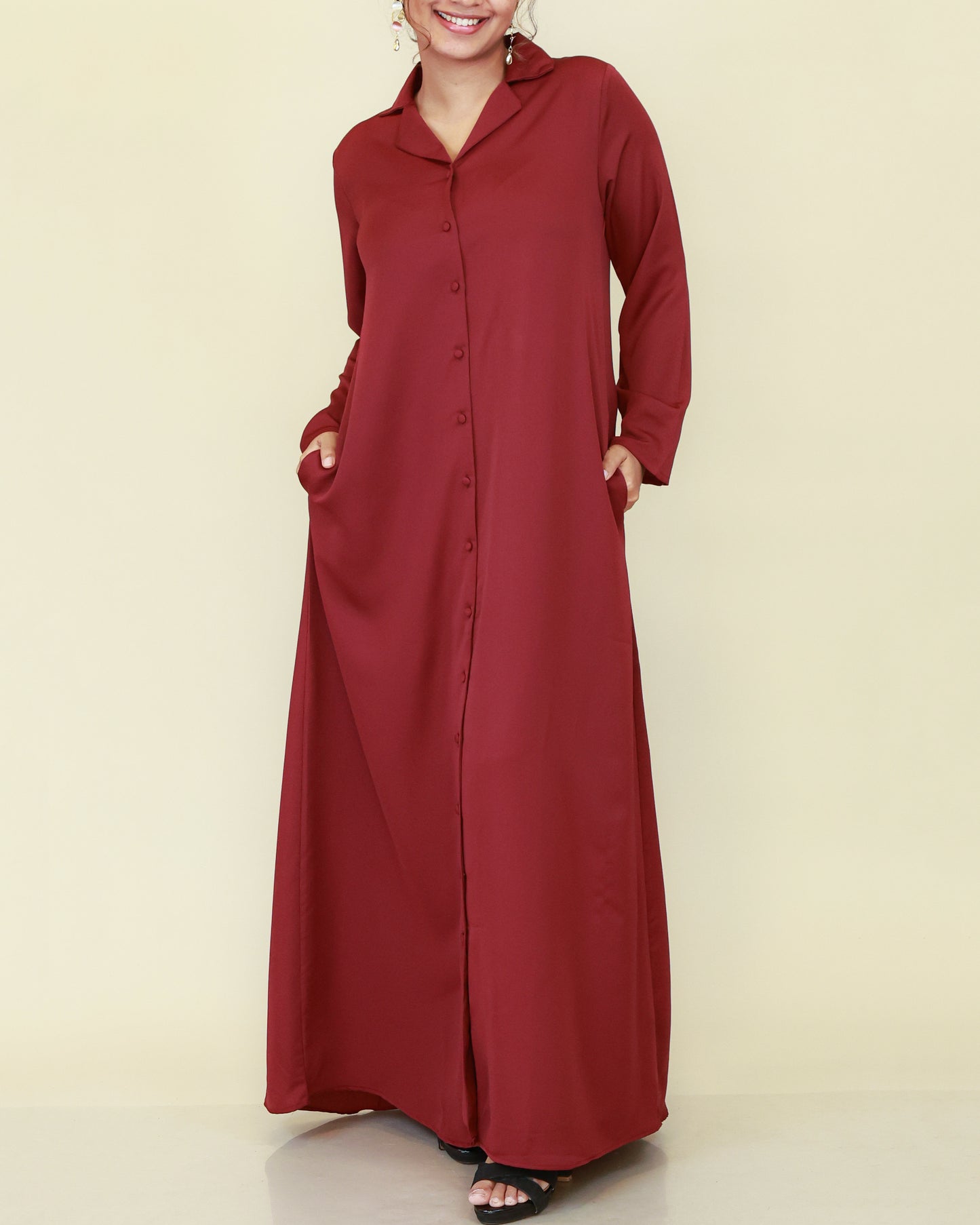 Crimson Avenue Abaya