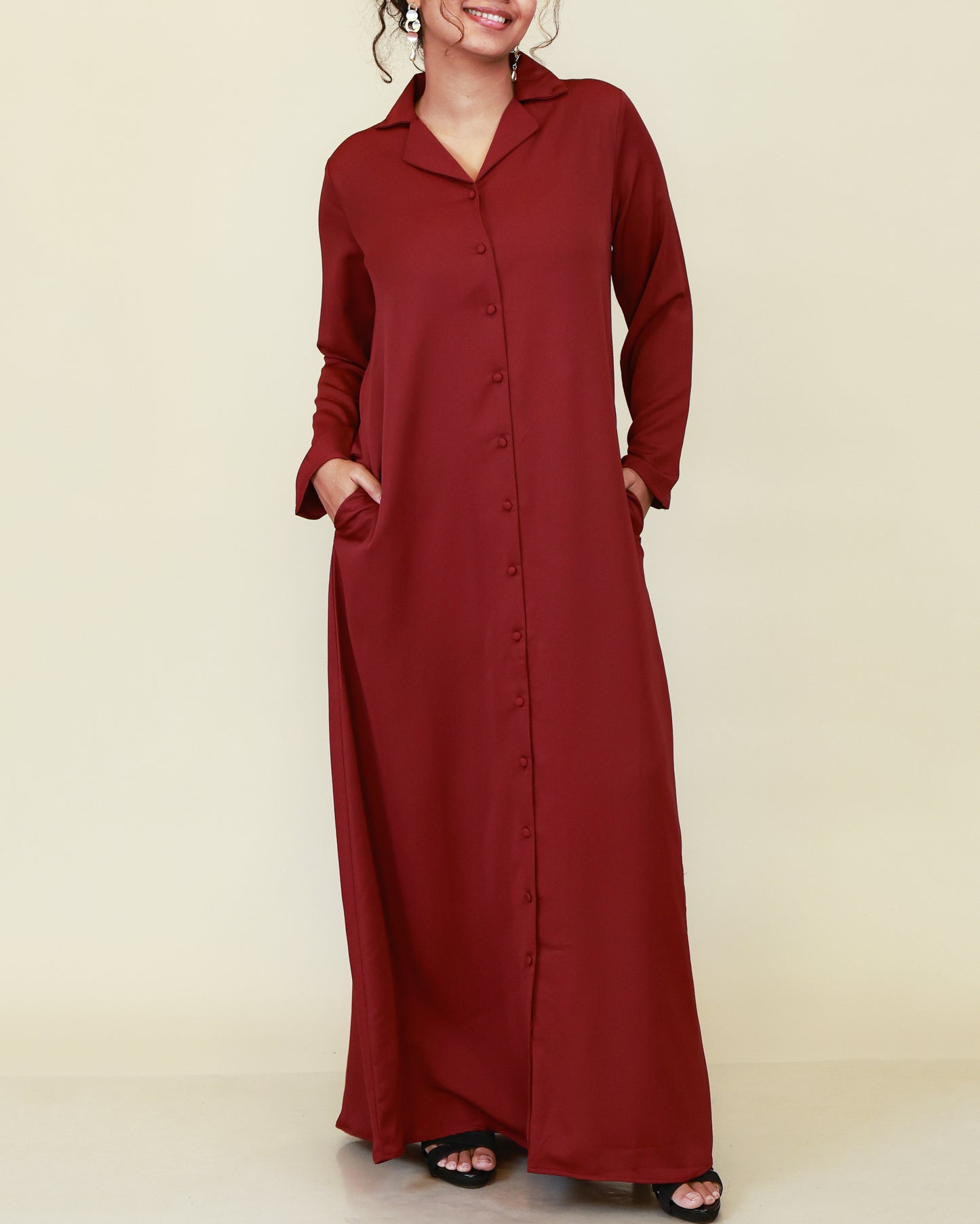 Crimson Avenue Abaya