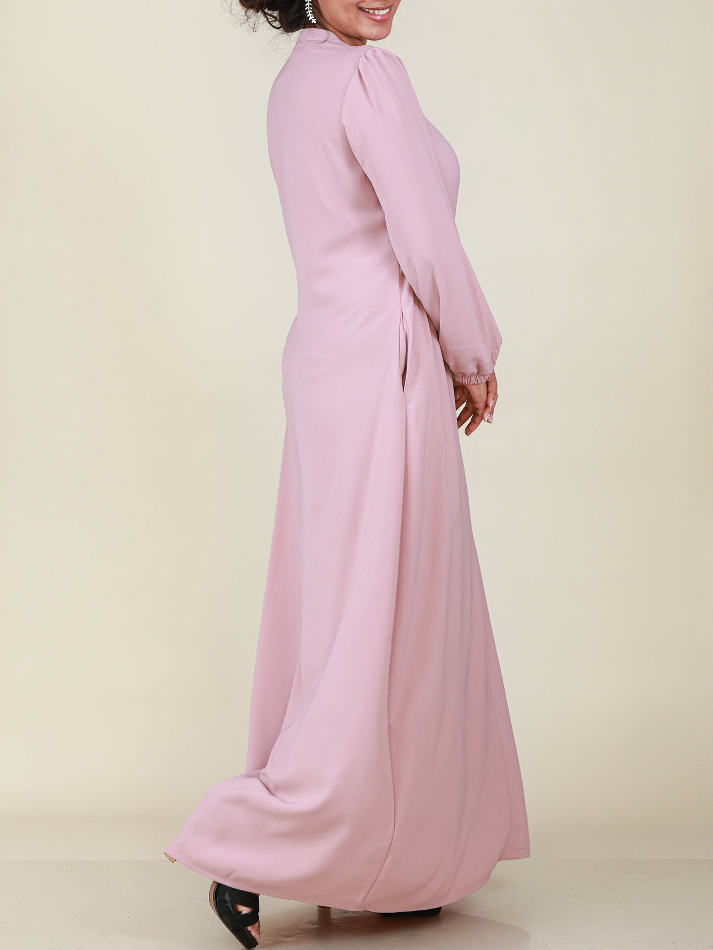 Elara Blush Pink Button Detail Abaya