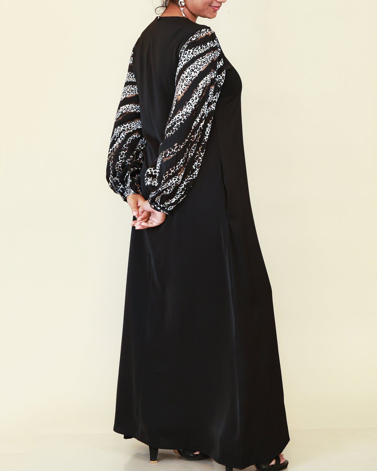 Savannah Grace Abaya – Black
