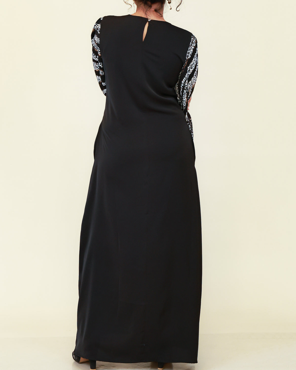 Savannah Grace Abaya – Black