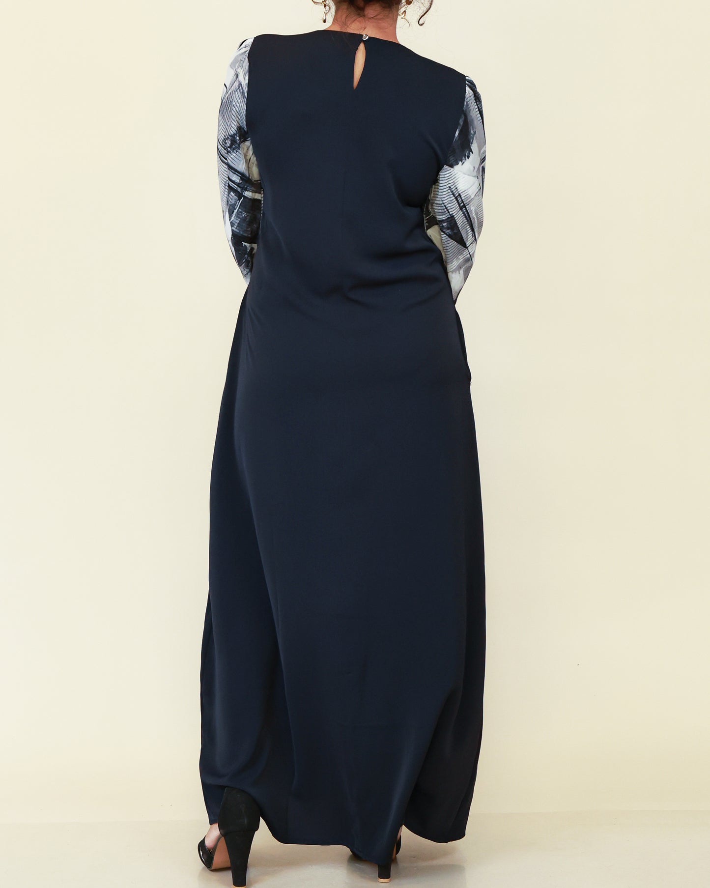 Velora Muse Abaya – Navy