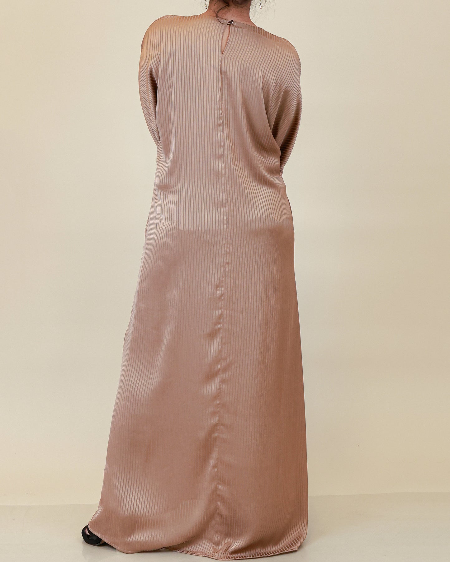 Aurelia Ribbed Abaya – Rose Champagne