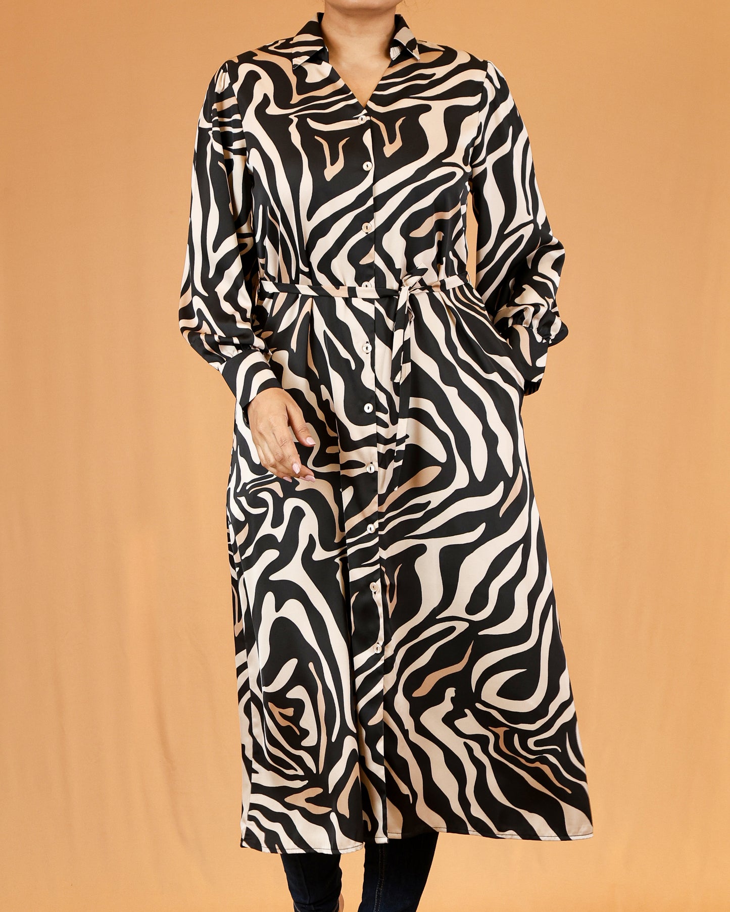 Collared Button-Front Waist Tie Black Zebra Print Shirt Dress