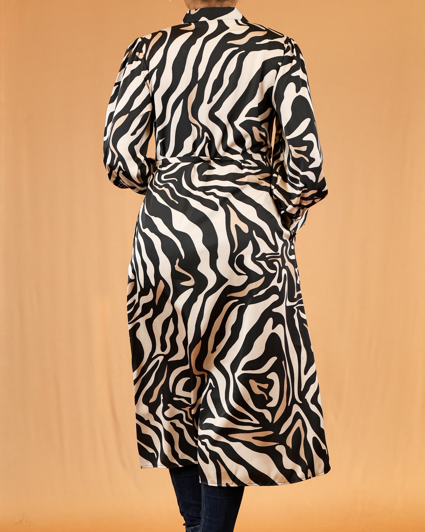 Collared Button-Front Waist Tie Black Zebra Print Shirt Dress