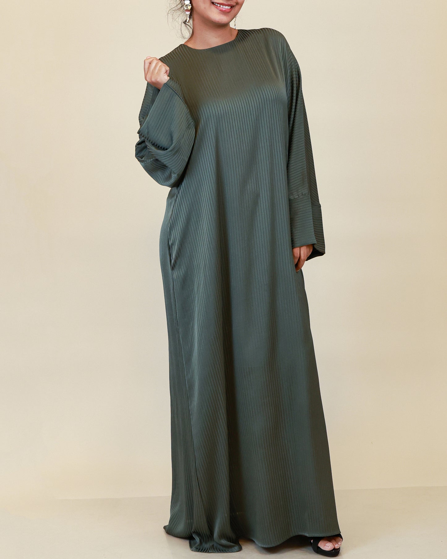 Aurelia Ribbed Abaya – Olive Smoke
