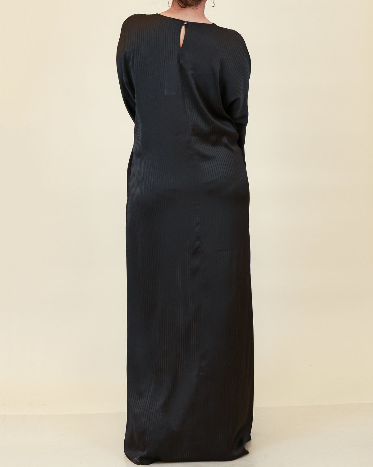 Aurelia Ribbed Abaya – Noir Black