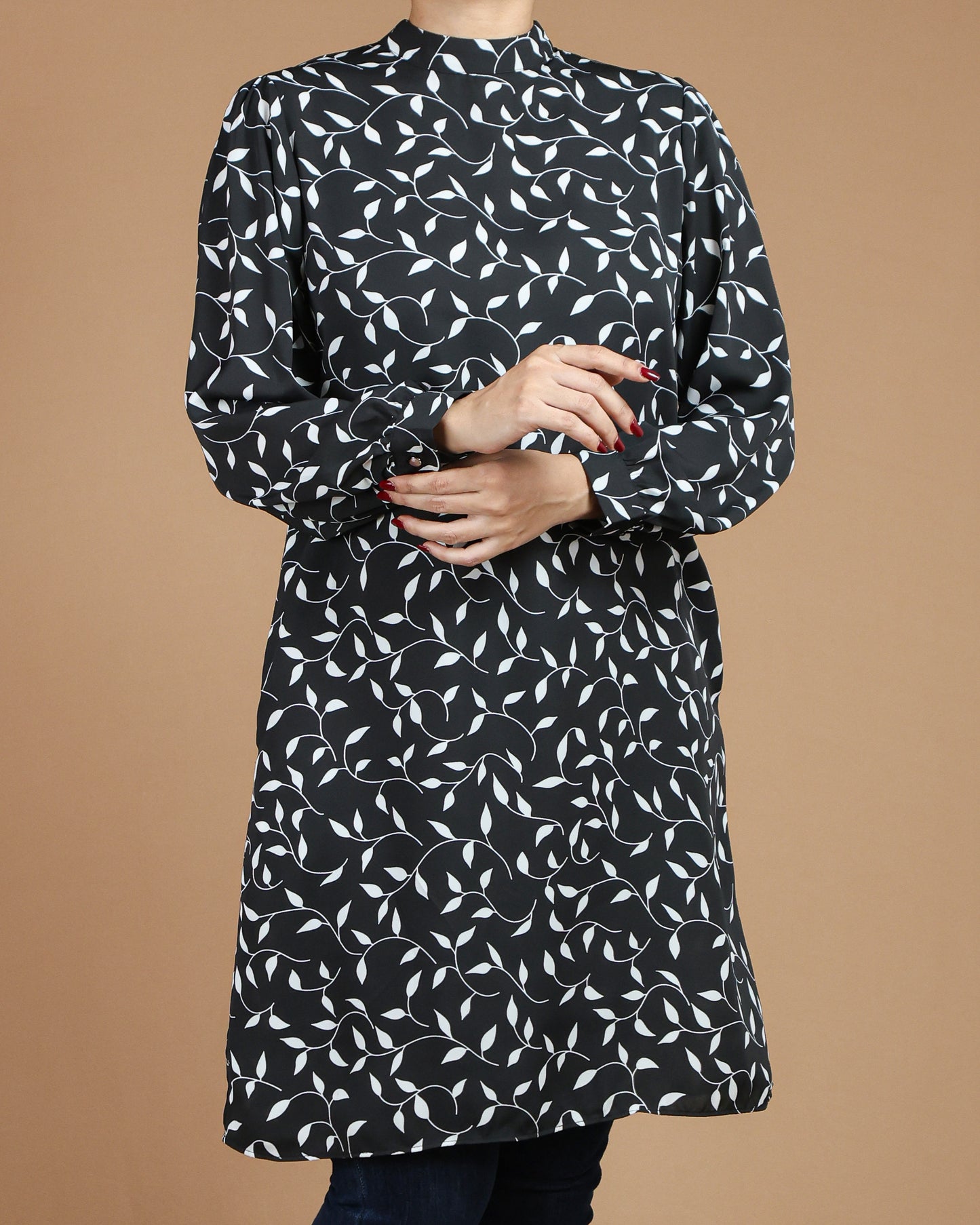 Leaf-Print Long Top with Pockets