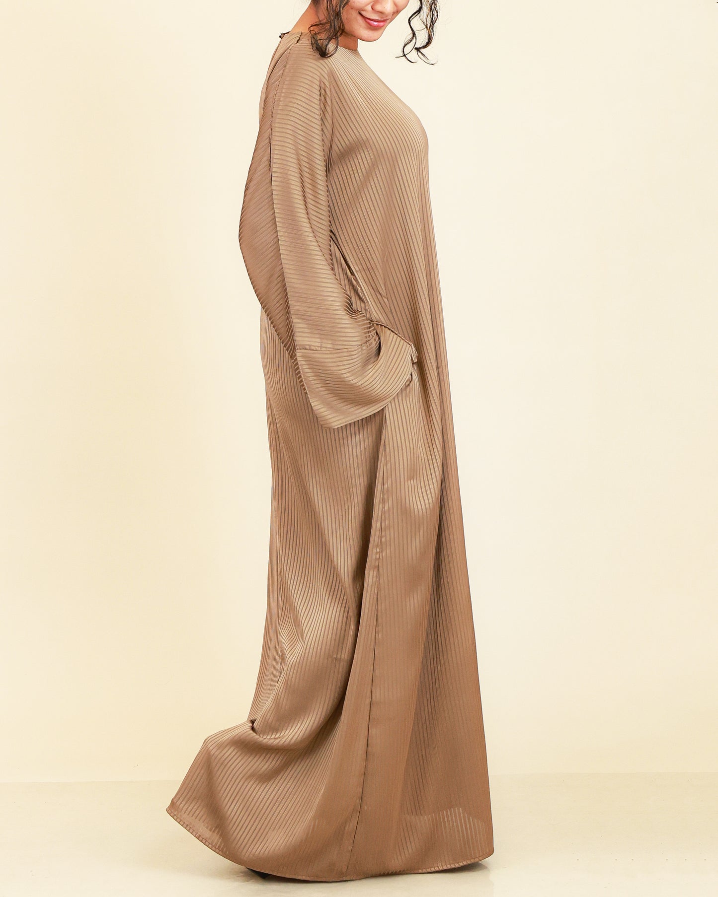 Aurelia Ribbed Abaya – Mocha Bronze