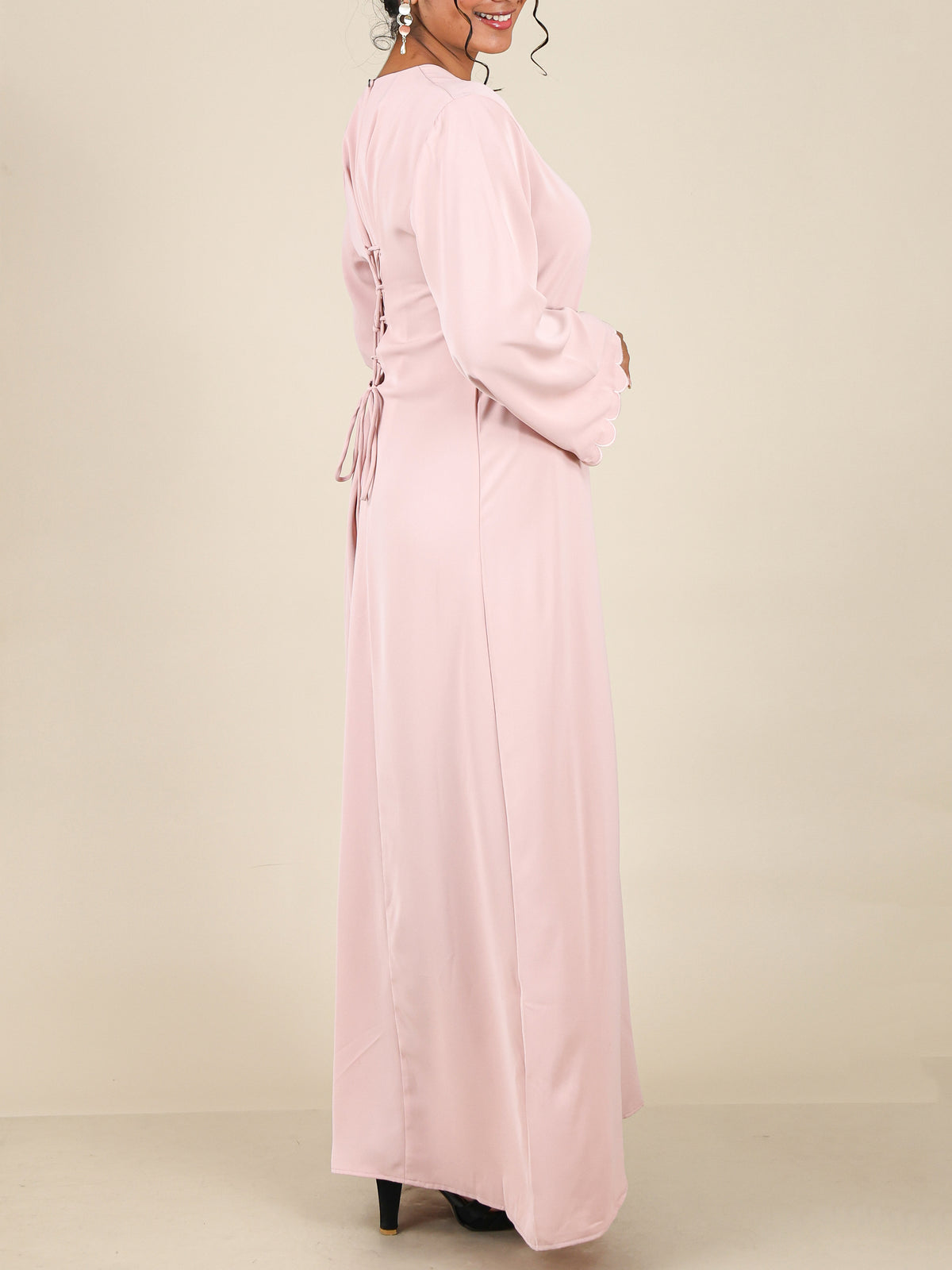 Estelle Blush Pink Scalloped Sleeve Abaya