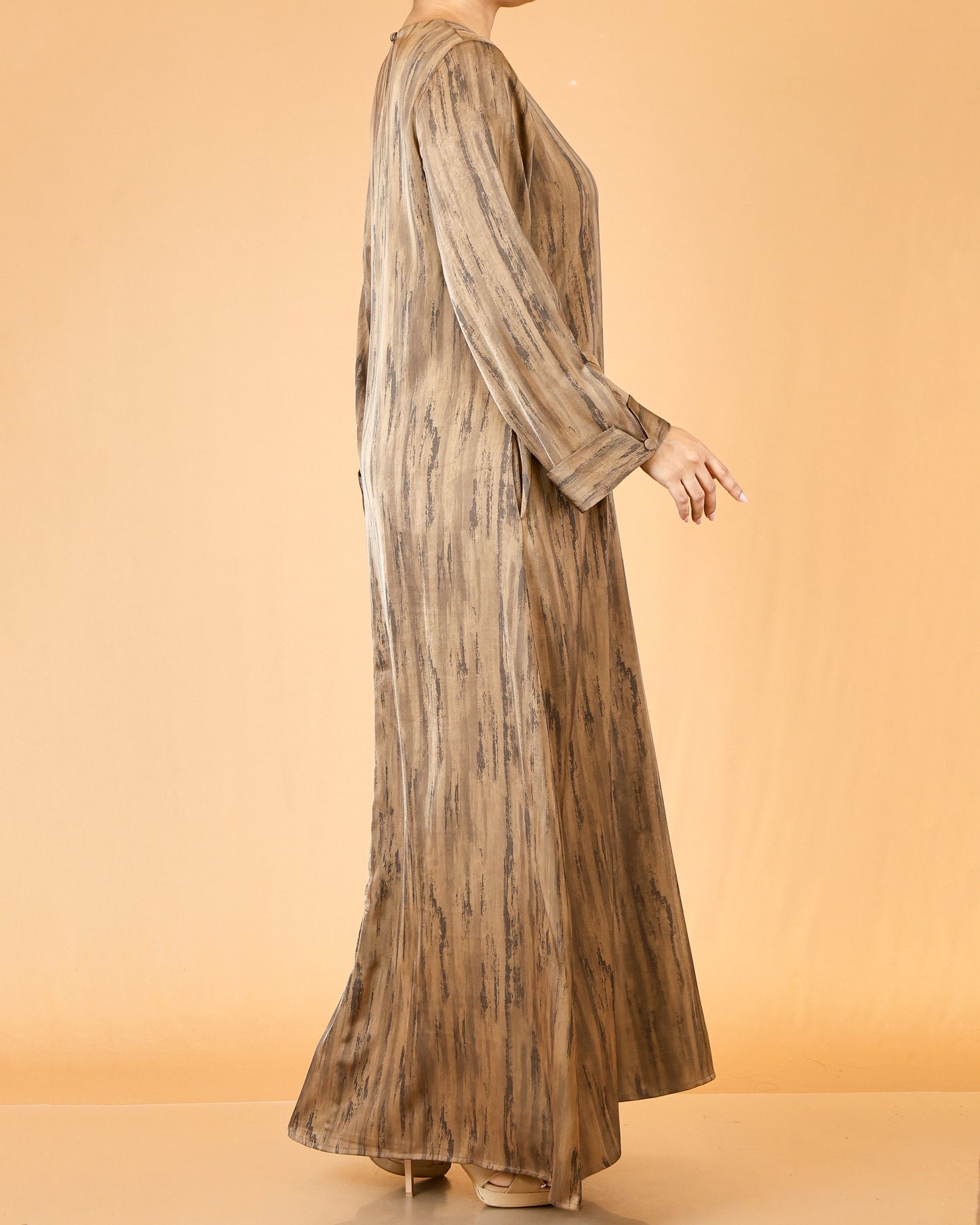 Earth-Tone Textured Abaya