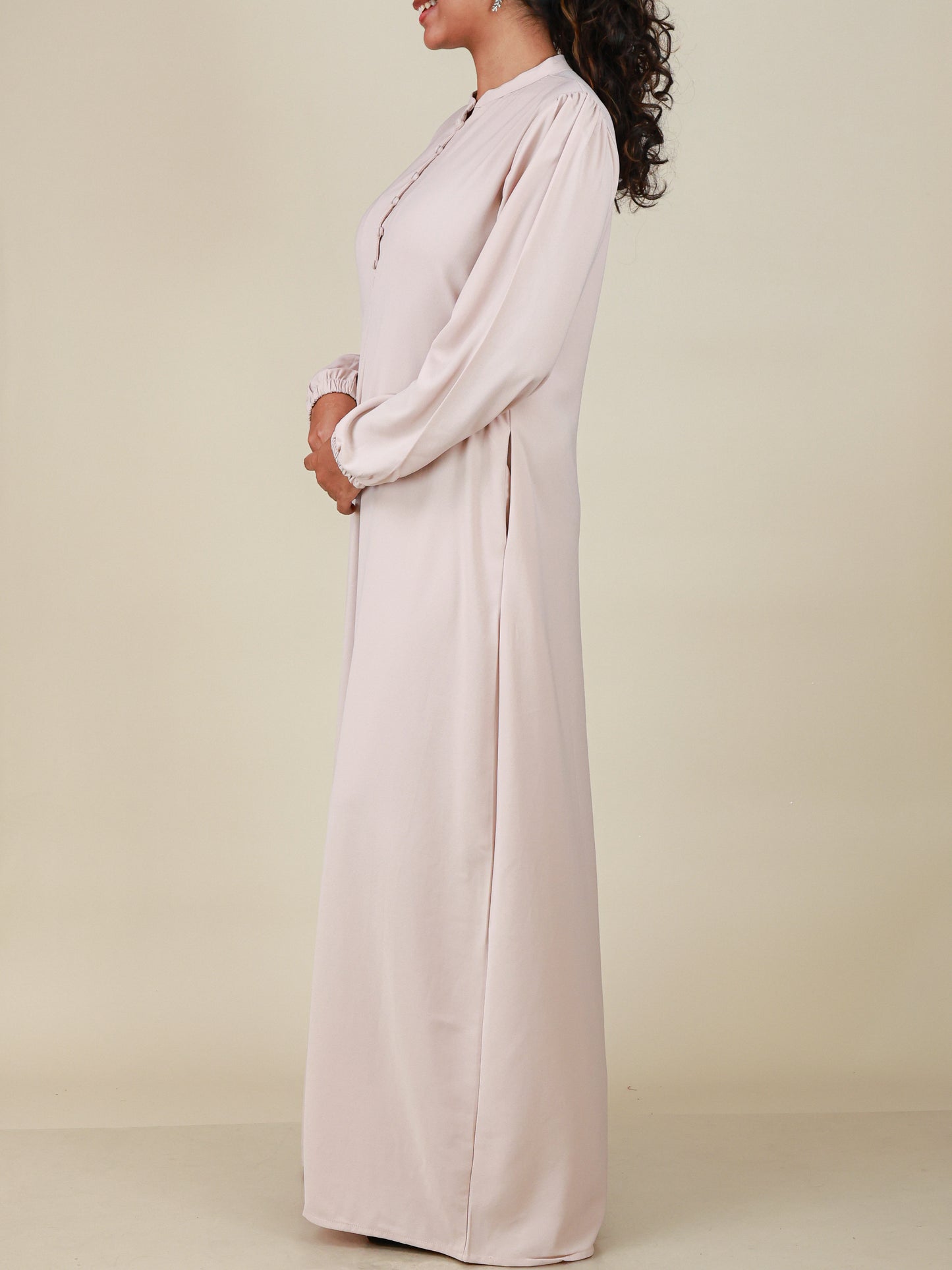 Elara Blush Button Detail Abaya