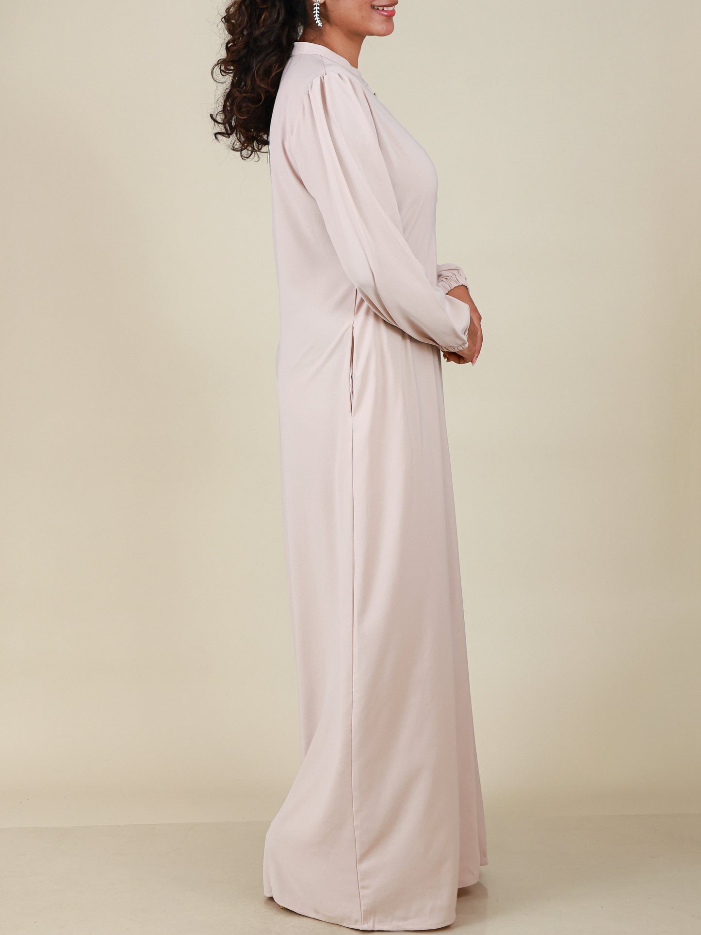 Elara Blush Button Detail Abaya