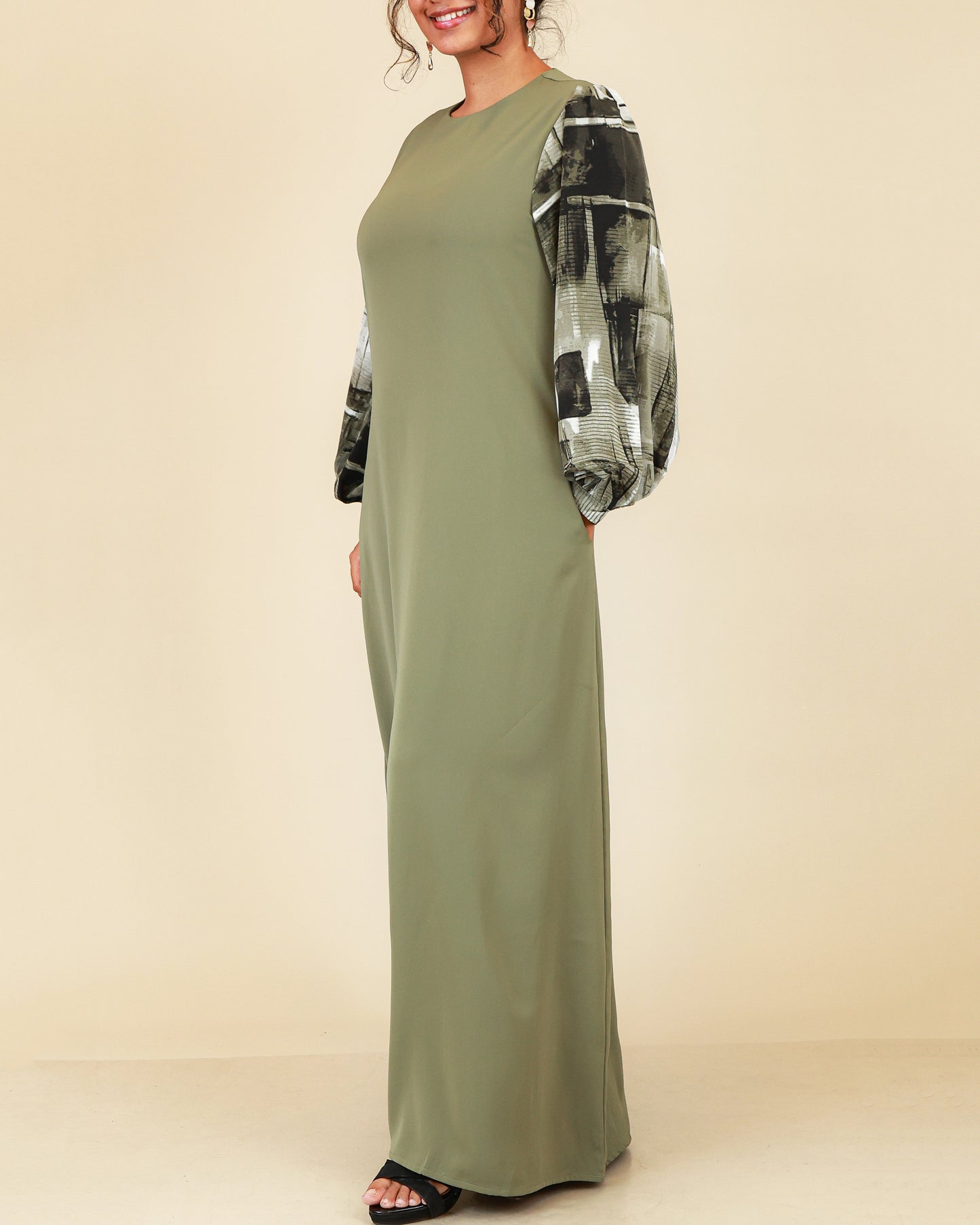 Velora Muse Abaya – Olive