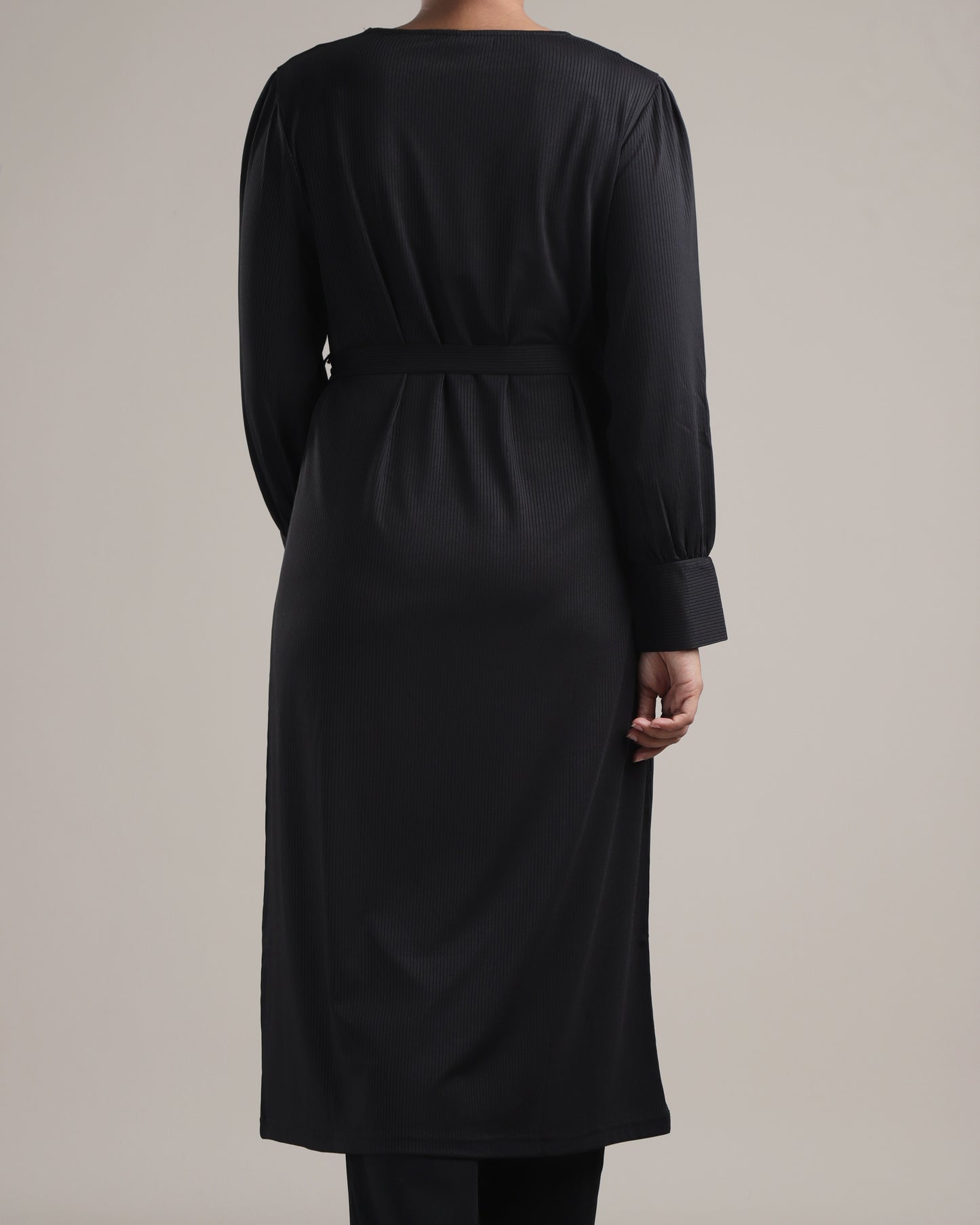 Casual Deep V-Neck Long Sleeve Top – Sleek & Comfortable Fit