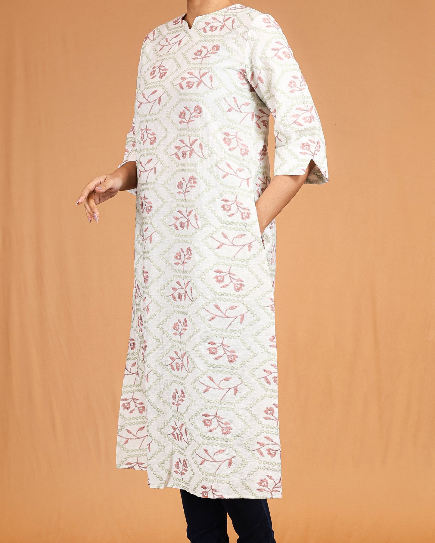 Floral Diamond-Pattern Midi – Pink