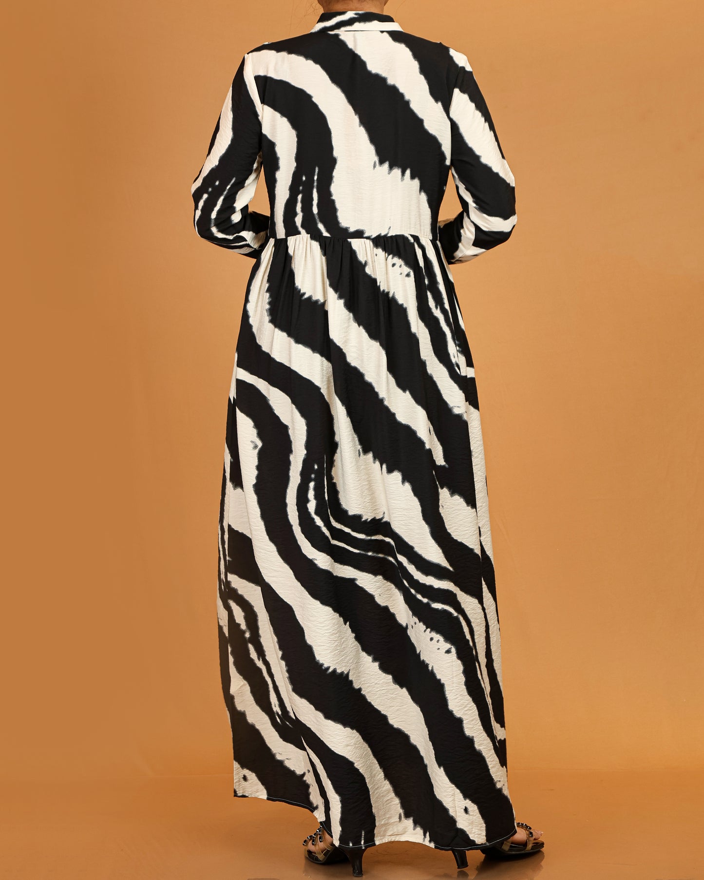 Zahra Black Abstract Button-Down Dress