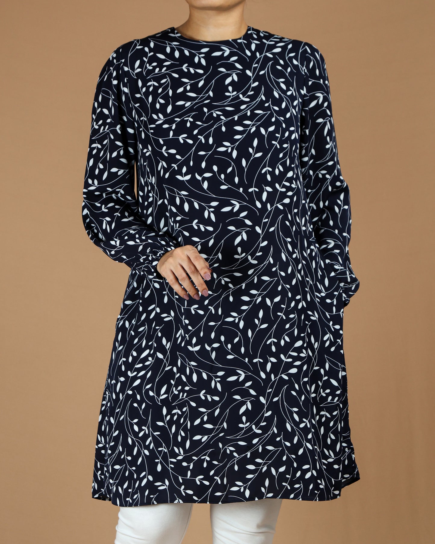 Leaf-Print Long Top with Pockets