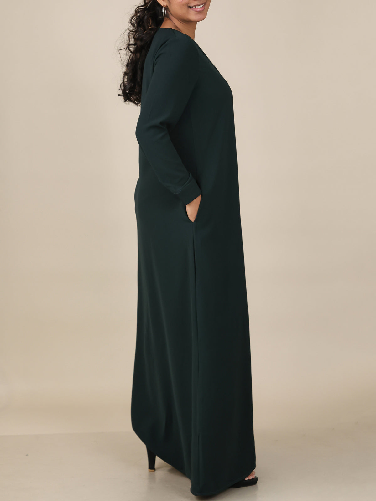 Veyra Deep Emerald Button Front Abaya
