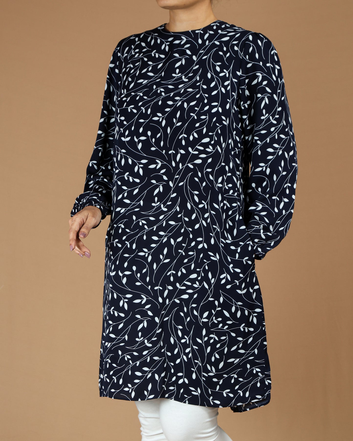 Leaf-Print Long Top with Pockets