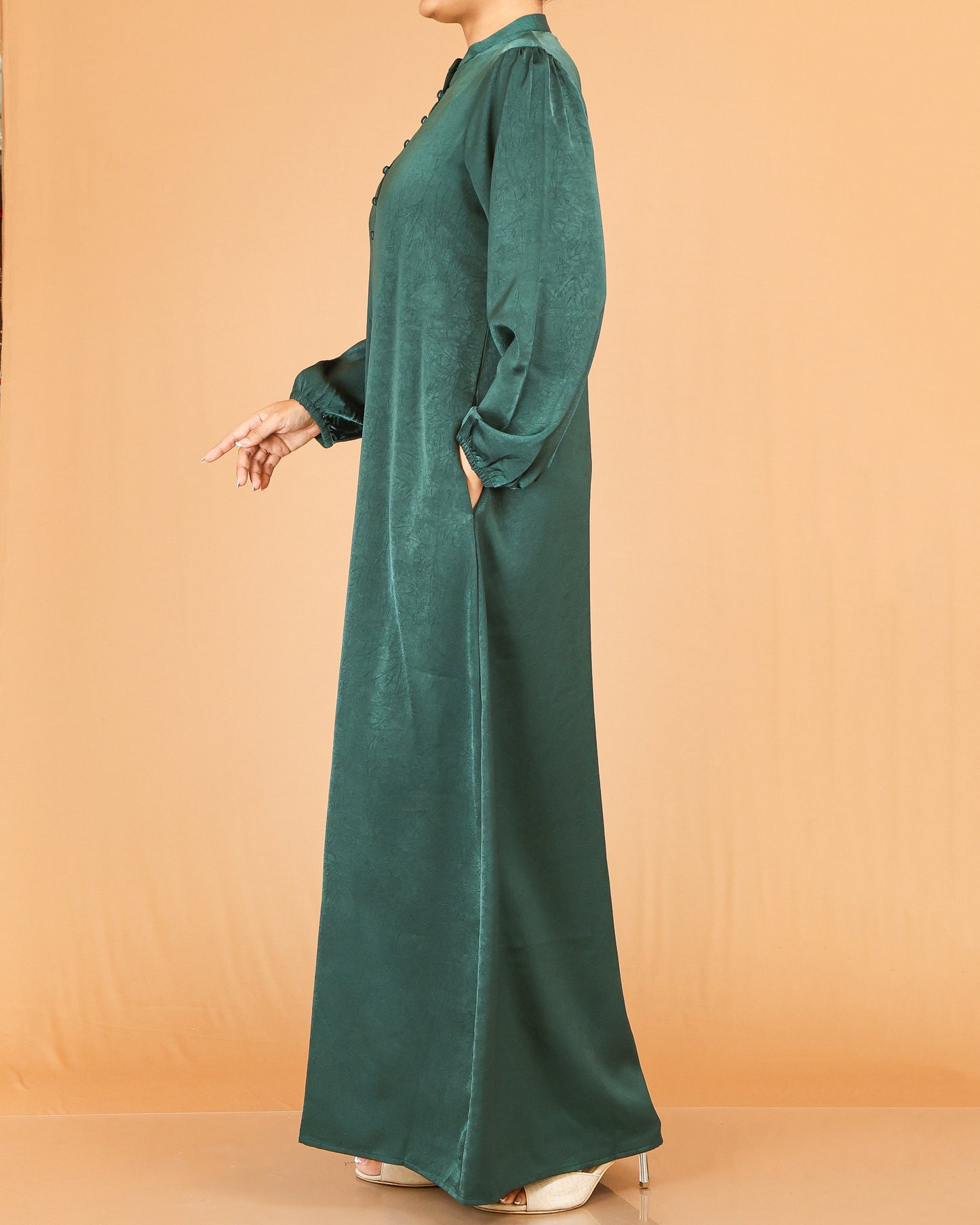 Emerald Green Mandarin Collar Abaya with Button Placket Detail
