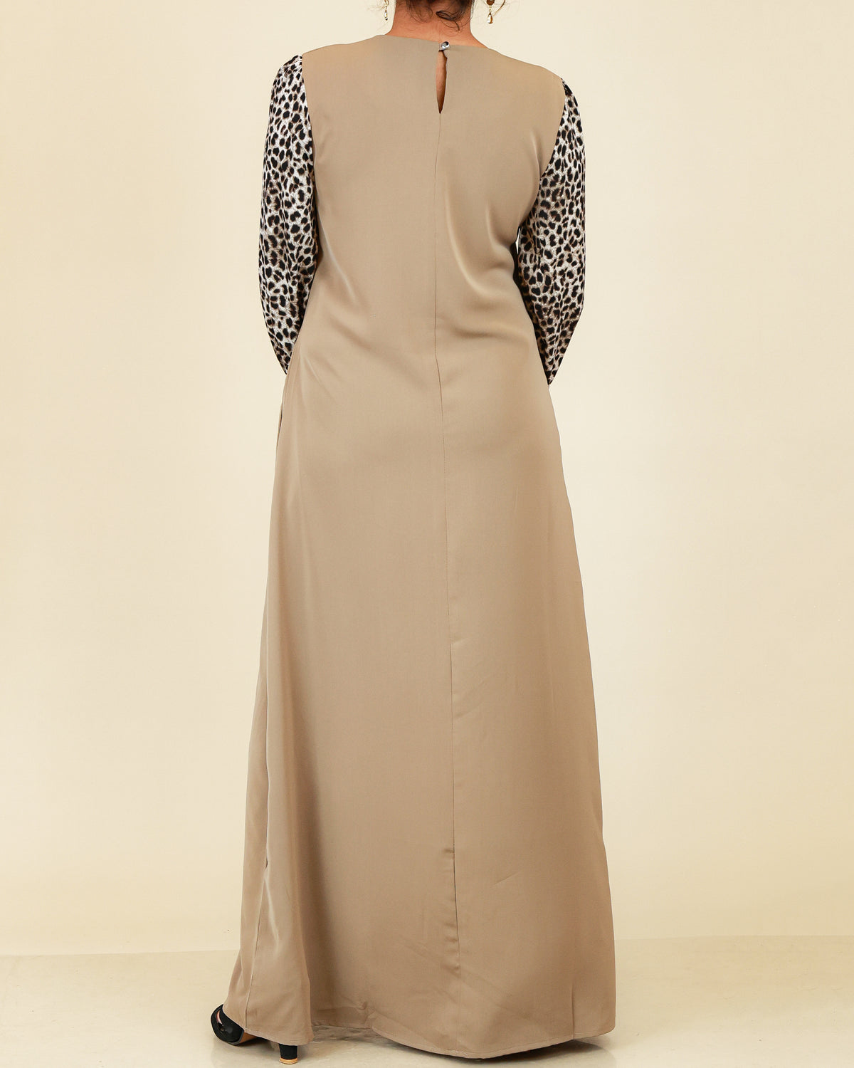 Savannah Grace Abaya – Taupe